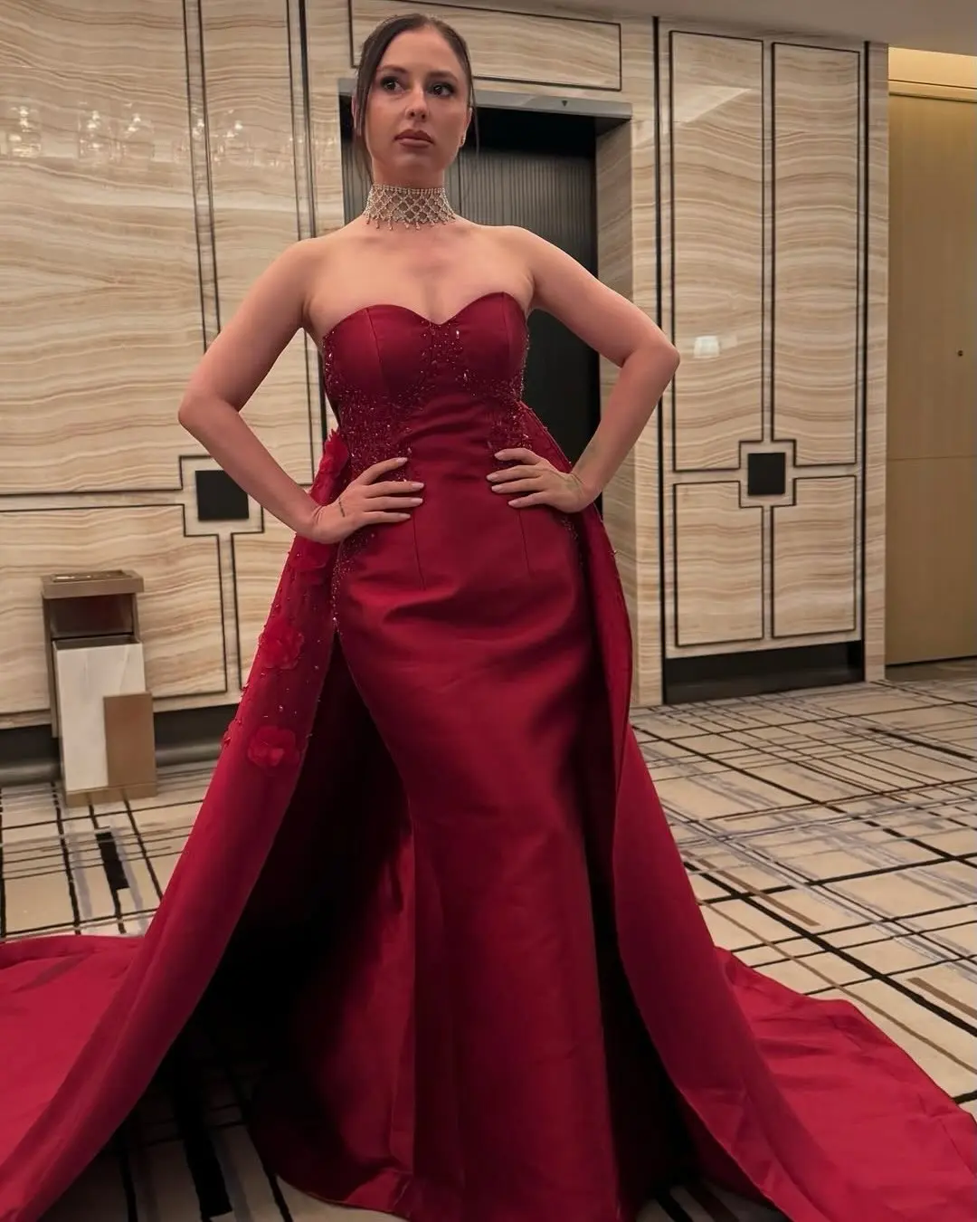 Customized 2026 Formal Burgundy Mermaid Evening Dresses Sweetheart Watteau Train Handmade Beads Crystal Luxury Prom Dresses
Customized 2026 Formal Burgundy Mermaid Evening Dresses Sweetheart Watteau Train Handmade Beads Crystal Luxury Prom Dresses