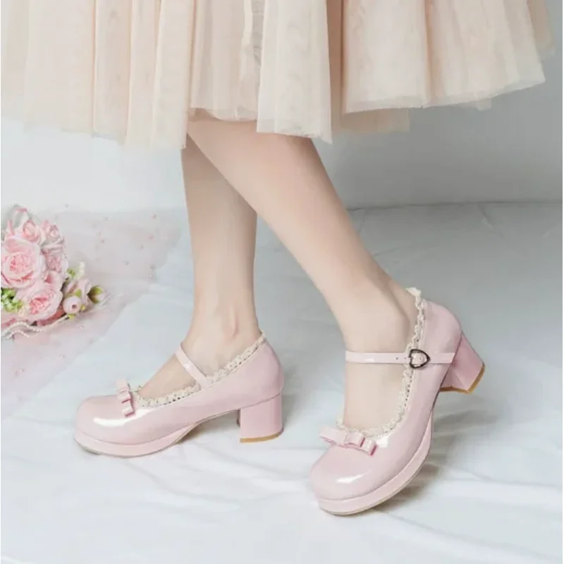 Women Sweet Lolita Mary Jane Heels Lace Trim Bow Block Heel Pumps Plus Size 34-45 2026 Spring Japanese Girls' Single Shoes
Women Sweet Lolita Mary Jane Heels Lace Trim Bow Block Heel Pumps Plus Size 34-45 2026 Spring Japanese Girls' Single Shoes