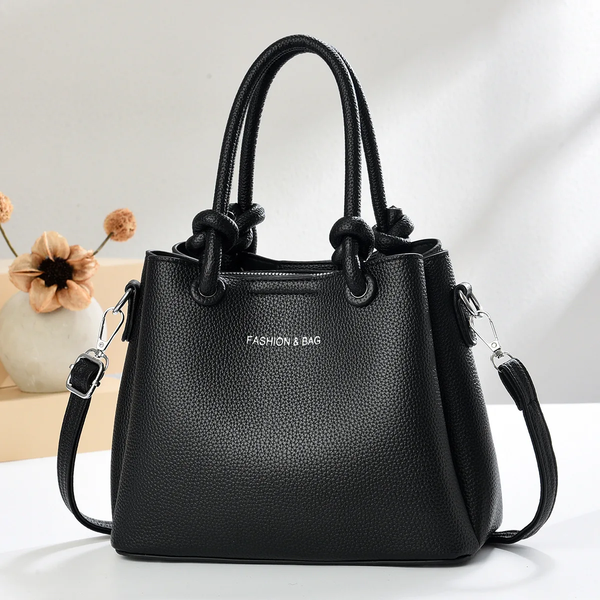 2025 New Summer Small For Women Versatile Shoulder Crossbody Korean Version Ins Trendy Bag This Year
2025 New Summer Small For Women Versatile Shoulder Crossbody Korean Version Ins Trendy Bag This Year