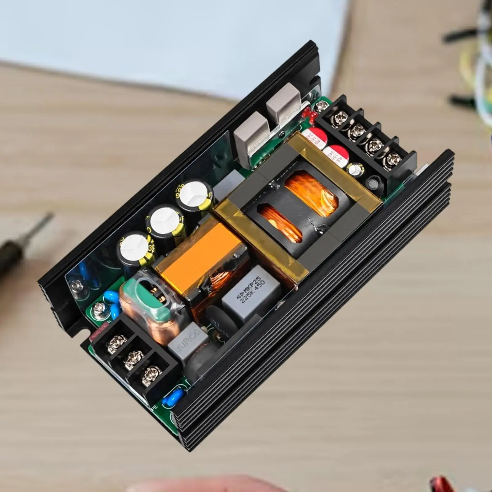 Стабилизированный понижающий модуль: Простая замена, легкая установка, промышленное применение
Стабилизированный понижающий модуль: Простая замена, легкая установка, промышленное применение