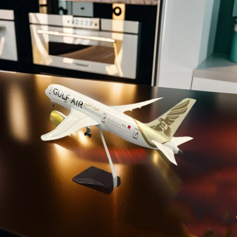 Литой под давлением из смолы, режим самолета, игрушки, масштаб 1/130, B787, модель самолета Gulf Airline, Boeing 787, самолет с подсветкой и посадкой на колесах
Литой под давлением из смолы, режим самолета, игрушки, масштаб 1/130, B787, модель самолета Gulf Airline, Boeing 787, самолет с подсветкой и посадкой на колесах