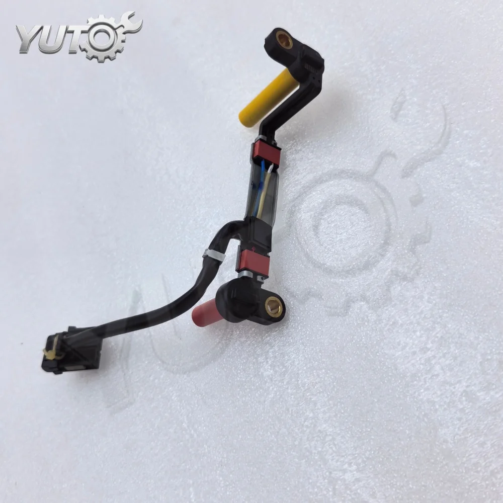 A6GF1 A6MF1 A6LF1 Transmission Speed Sensor 42620-3B600 42620-3B610 For Hyundai Kia 6-Speed Automatic Gearbox
A6GF1 A6MF1 A6LF1 Transmission Speed Sensor 42620-3B600 42620-3B610 For Hyundai Kia 6-Speed Automatic Gearbox