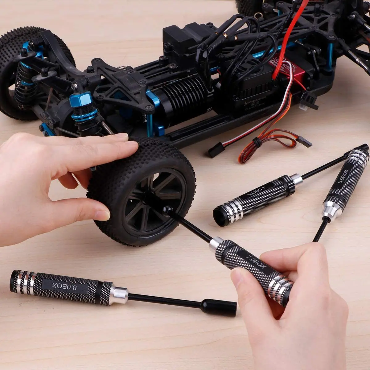 4.0mm 5.5mm 7.0mm 8.0mm Repair Tools Kit Hex Nut key Socket Screw Driver Wrench Spanner Box For RC Model Car Quadcopter Drone
4.0mm 5.5mm 7.0mm 8.0mm Repair Tools Kit Hex Nut key Socket Screw Driver Wrench Spanner Box For RC Model Car Quadcopter Drone