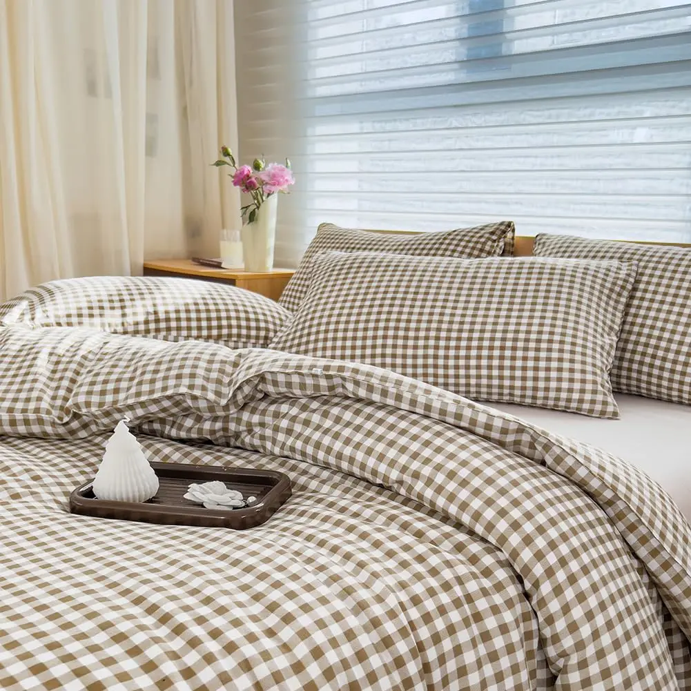 Комплект постельного белья Tan Gingham, коричневый клетчатый дизайн, 3 предмета: одеяло и наволочки
Комплект постельного белья Tan Gingham, коричневый клетчатый дизайн, 3 предмета: одеяло и наволочки
