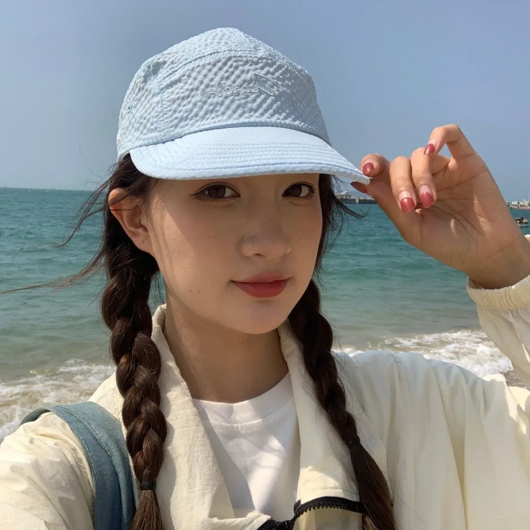 Letter Embroidery Baseball Cap Flat Brim Plaid Quick-Dry UV Protection Sporty Peaked Cap for Women Men Unisex Outdoor Daily Use
Letter Embroidery Baseball Cap Flat Brim Plaid Quick-Dry UV Protection Sporty Peaked Cap for Women Men Unisex Outdoor Daily Use