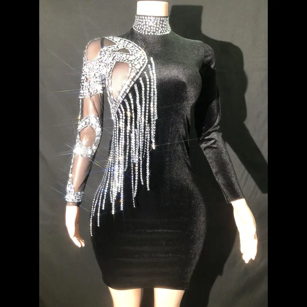 Sexy One Sleeve Mesh See Through Short Velvet Rhinestones Dress Women Party Birthday Dress Show Performance Stage Wear
Sexy One Sleeve Mesh See Through Short Velvet Rhinestones Dress Women Party Birthday Dress Show Performance Stage Wear