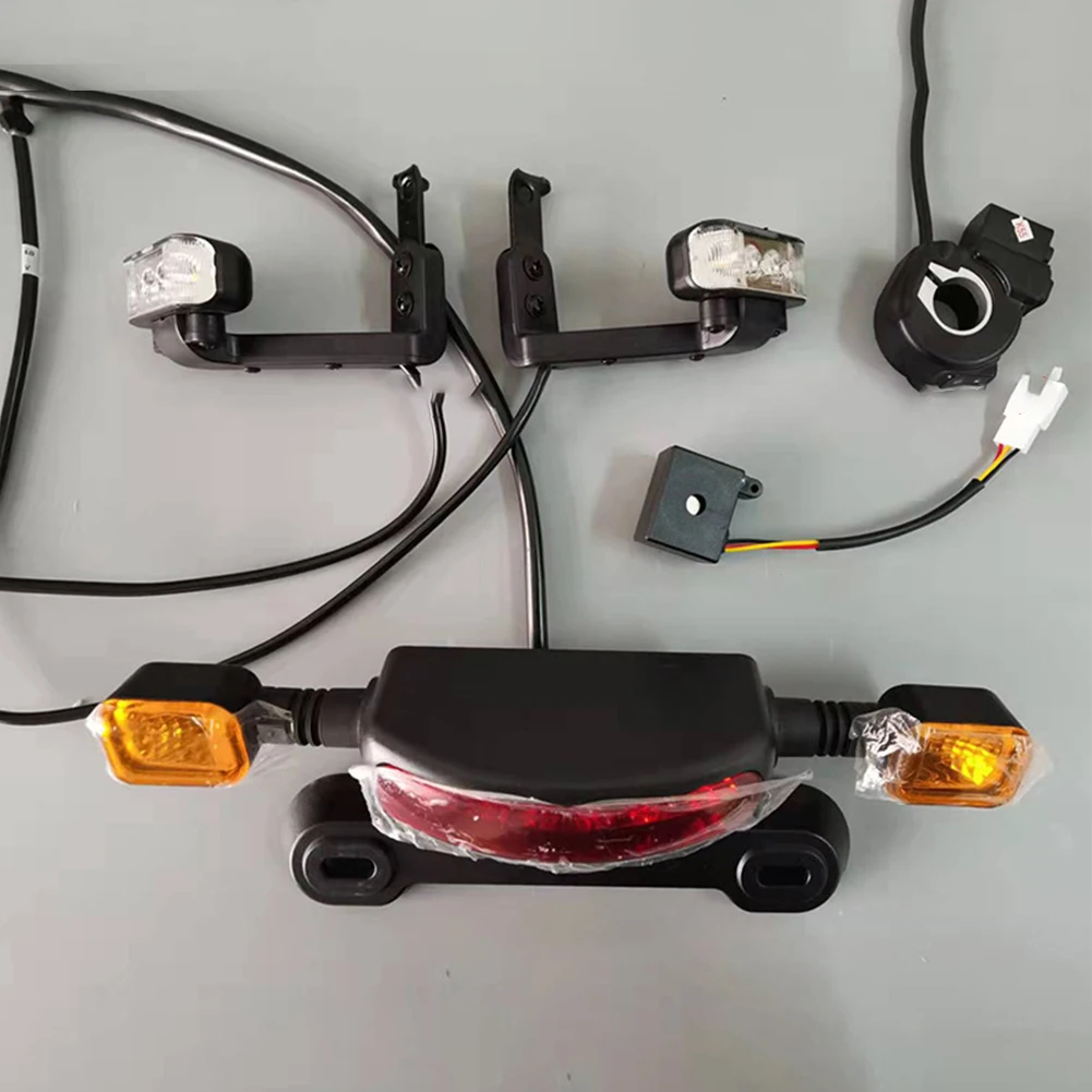 Стоп-сигнал электромобиля Ebike, дальний фонарь, указатель поворота, задний фонарь, светодиодный 12 В, электрический велосипед, задний фонарь «три в сборе»
Стоп-сигнал электромобиля Ebike, дальний фонарь, указатель поворота, задний фонарь, светодиодный 12 В, электрический велосипед, задний фонарь «три в сборе»