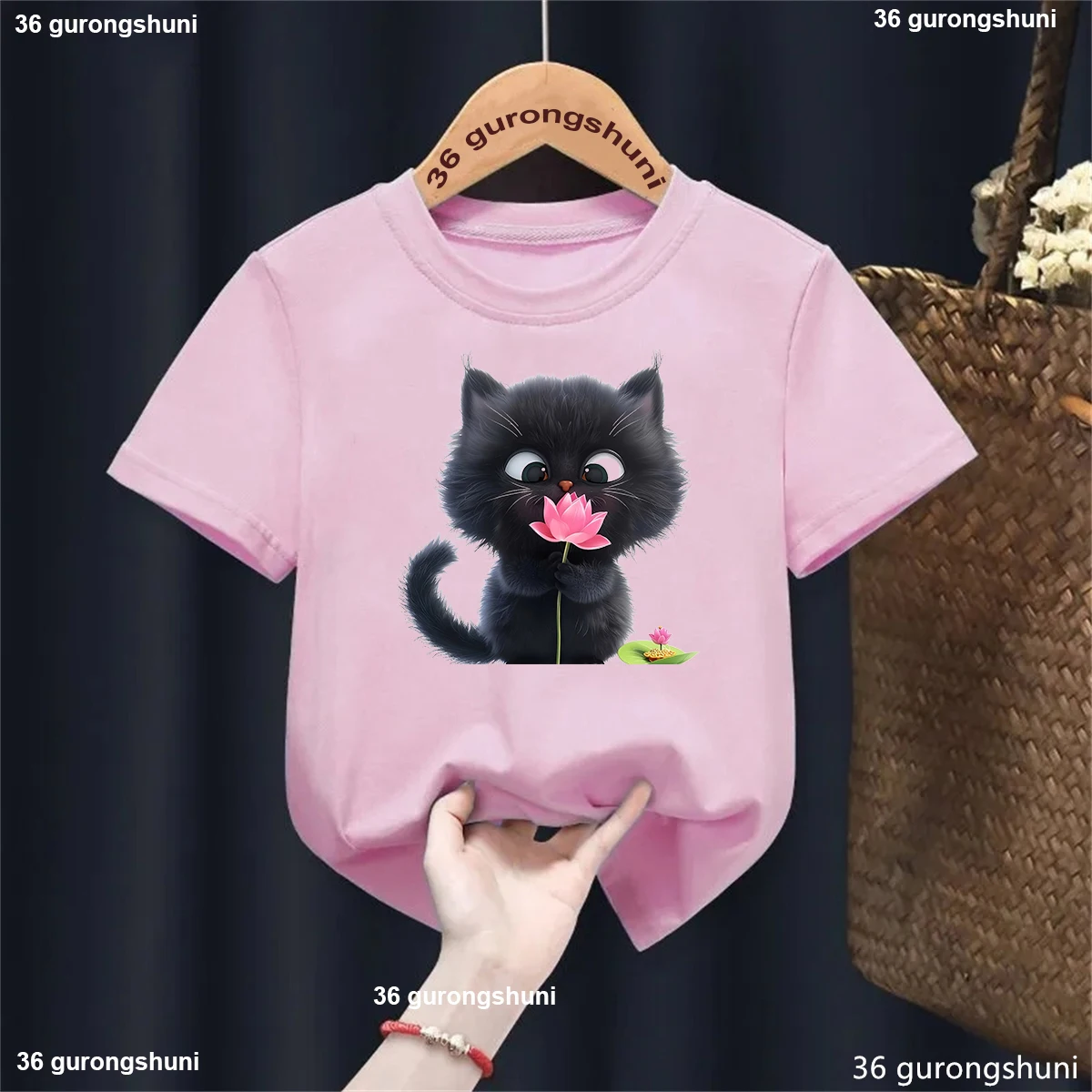 Kawaii Funny Kids Clothes Black Cat Loves Lotus Animal Printed T Shirt Girls/Boys Summer Short Sleeve White/Pink/Blue Tshirt
Kawaii Funny Kids Clothes Black Cat Loves Lotus Animal Printed T Shirt Girls/Boys Summer Short Sleeve White/Pink/Blue Tshirt