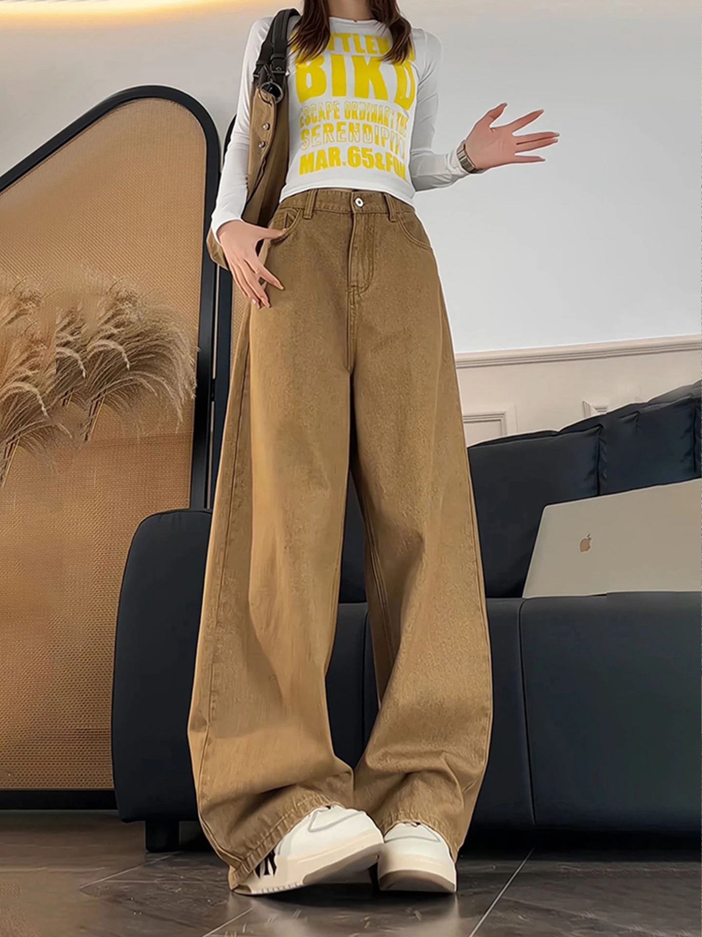 Прямые джинсы с высокой талией, мужские осенние широкие брюки цвета хаки, свободные утягивающие джинсы прямого кроя, повседневные винтажные брюки
Прямые джинсы с высокой талией, мужские осенние широкие брюки цвета хаки, свободные утягивающие джинсы прямого кроя, повседневные винтажные брюки