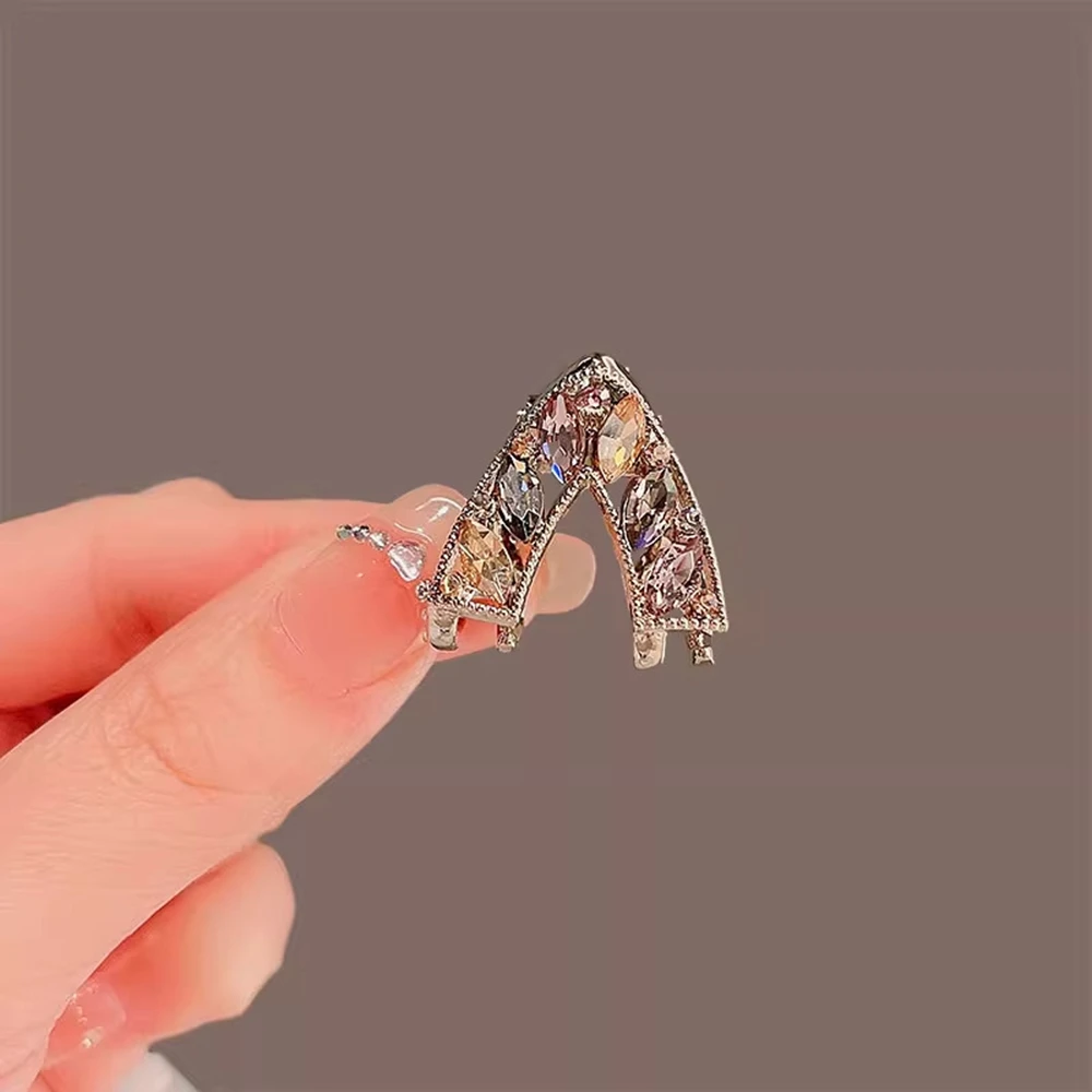 New Mini Rhinestone Hair Claws Women Fashion High Ponytail Hairpins Headdress Hair Accessories
New Mini Rhinestone Hair Claws Women Fashion High Ponytail Hairpins Headdress Hair Accessories
