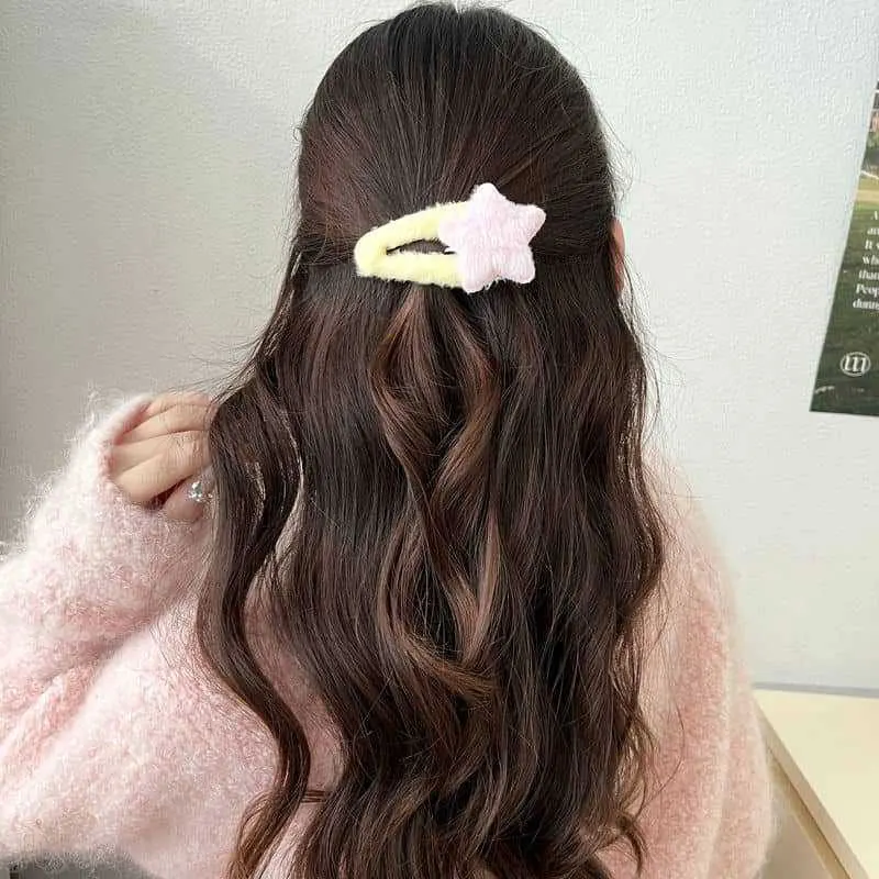 Y2k Plush Star Women's Hairpins Fashion Sweet Cute Style Clips Haircard Gift Shopping Party Haircard Women's Hair Accessories
Y2k Plush Star Women's Hairpins Fashion Sweet Cute Style Clips Haircard Gift Shopping Party Haircard Women's Hair Accessories