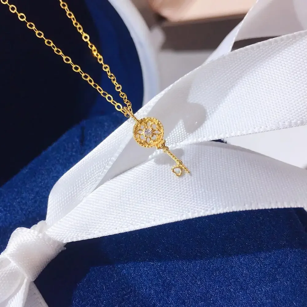 DSHIJOJ Pure 18K Gold Pendant Chain Necklace 0.02cts South Africa Diamond Inlay Necklace
DSHIJOJ Pure 18K Gold Pendant Chain Necklace 0.02cts South Africa Diamond Inlay Necklace