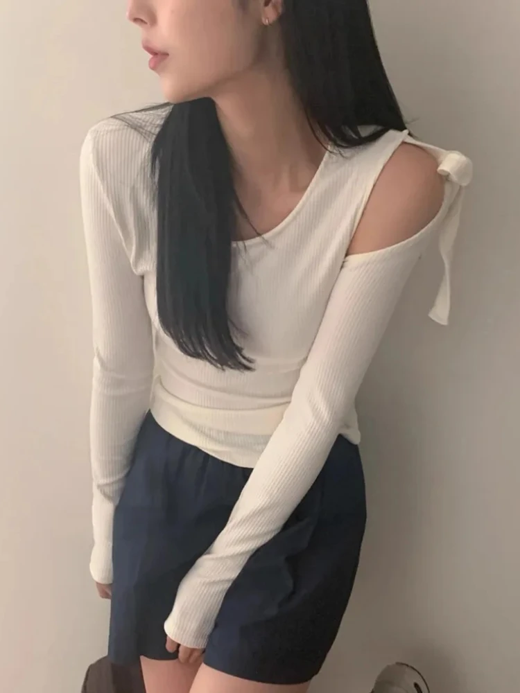 Long Sleeve Hollow Out Lace Up Tops Mujer 2024 Autumn Winter New Bottoming T-shirts For Women Y2k Slim Fit All-match Tee Shirt
Long Sleeve Hollow Out Lace Up Tops Mujer 2024 Autumn Winter New Bottoming T-shirts For Women Y2k Slim Fit All-match Tee Shirt