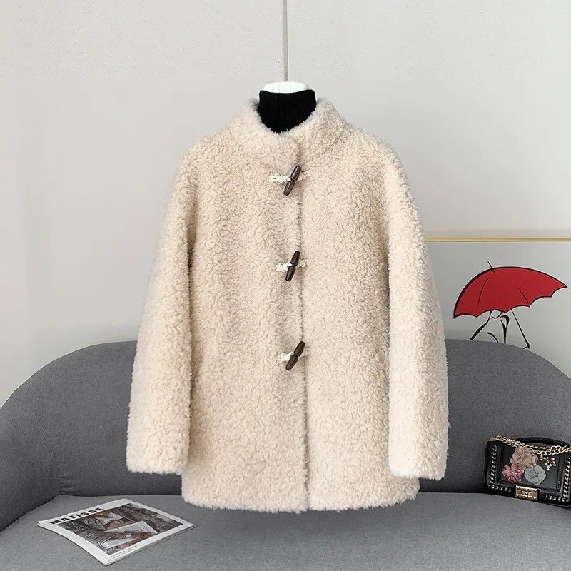 Новое поступление зимы 2025 года, дубленка с роговой пряжкой и воротником-стойкой, женская теплая шуба из ягненка PT504 
Новое поступление зимы 2025 года, дубленка с роговой пряжкой и воротником-стойкой, женская теплая шуба из ягненка PT504