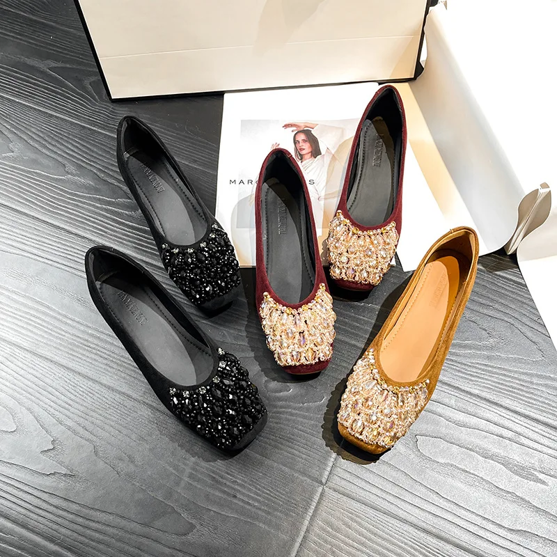 Rhinestones Women Low Heel Shoes Shallow Mouth Comfortable Pumps Thick Heels Women Dress Small Leather Shoes Fashion Chunky Heel
Rhinestones Women Low Heel Shoes Shallow Mouth Comfortable Pumps Thick Heels Women Dress Small Leather Shoes Fashion Chunky Heel