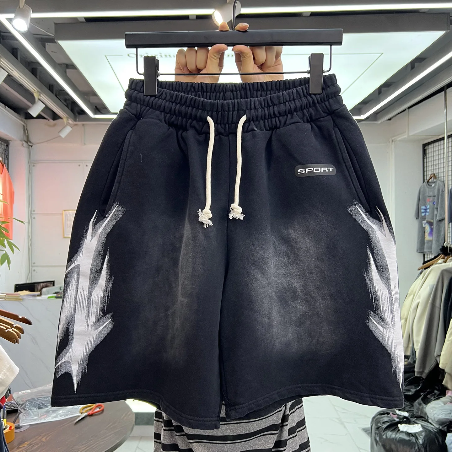 Retro American Street Style Letter Print Washed Short Shorts Summer Casual Loose Men's Women's Cotton Polyester Blend Shorts
Retro American Street Style Letter Print Washed Short Shorts Summer Casual Loose Men's Women's Cotton Polyester Blend Shorts