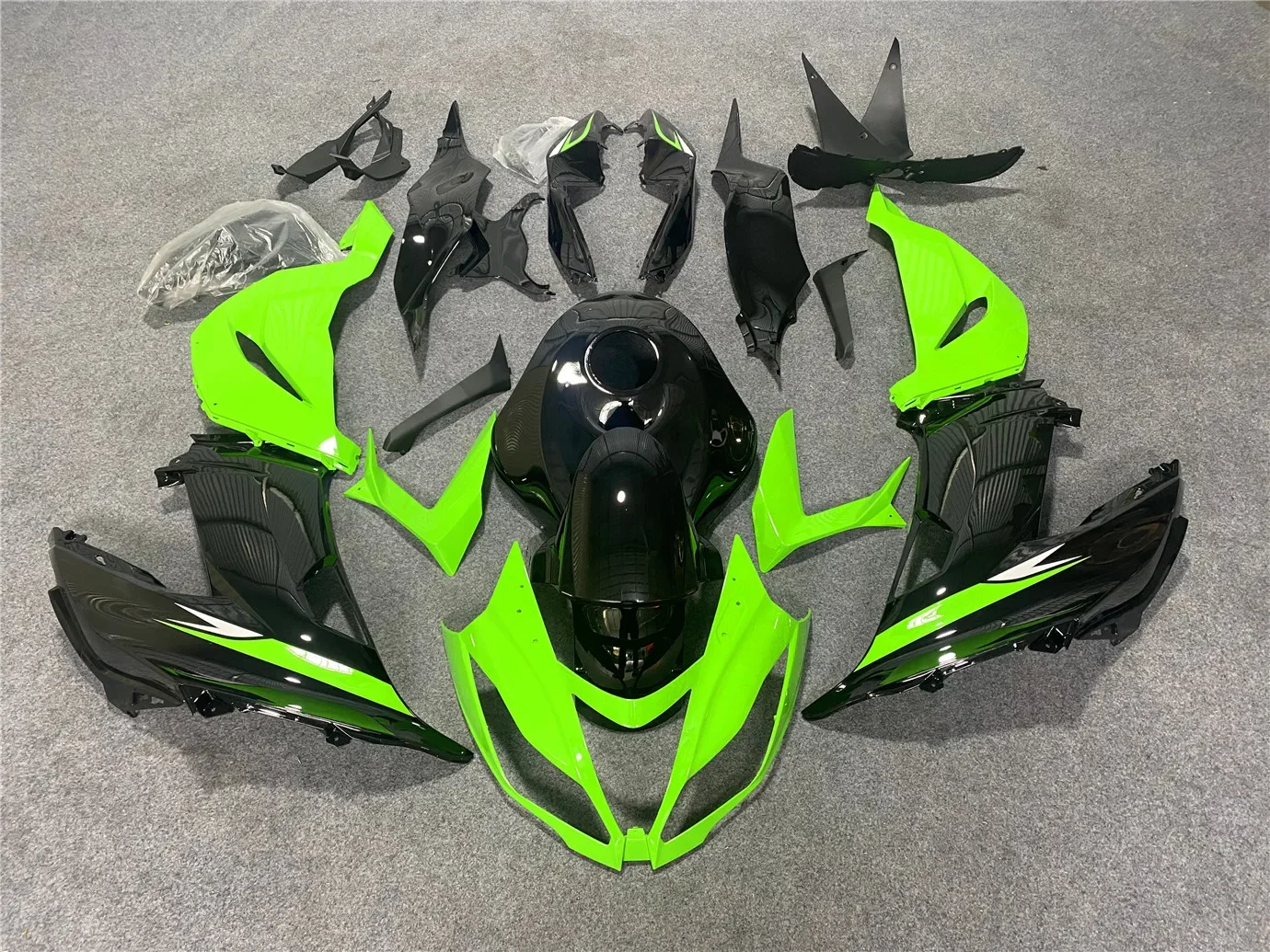 Motorcycle Fairing Kit fits ZX-6R 13 14 15 16 17 18 -6R 636 13-18 Fairing Black green motorcycle housing
Motorcycle Fairing Kit fits ZX-6R 13 14 15 16 17 18 -6R 636 13-18 Fairing Black green motorcycle housing