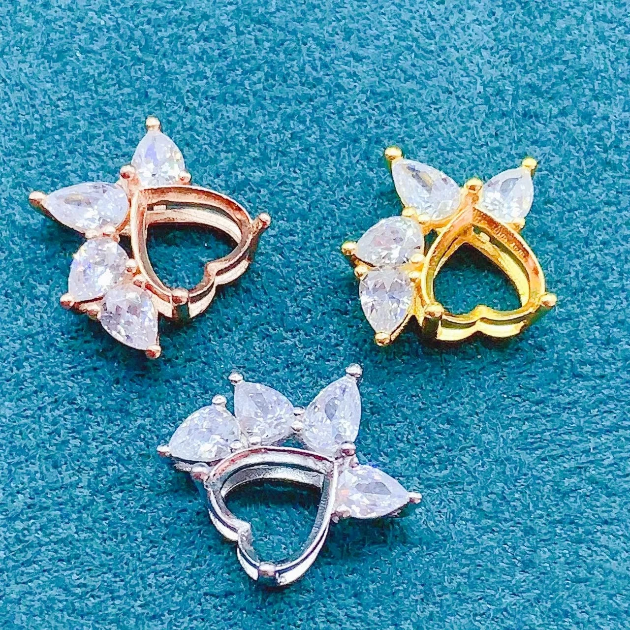 S925 Silver Inlay Heart shaped 7*7mm Pendant Women DIY Empty Support Holder Light luxury Wedding Birthday Gift Jewelry Accessory
S925 Silver Inlay Heart shaped 7*7mm Pendant Women DIY Empty Support Holder Light luxury Wedding Birthday Gift Jewelry Accessory