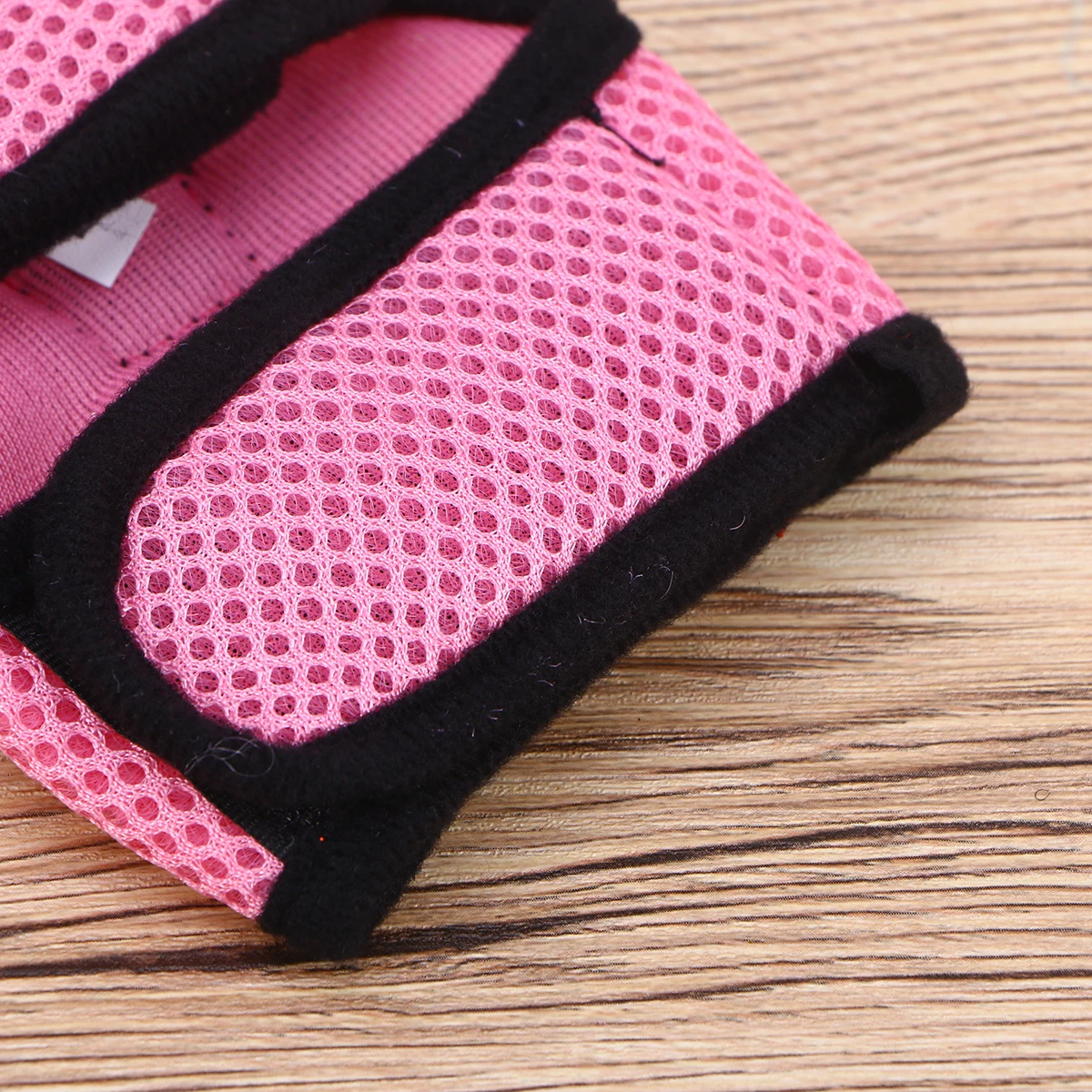 Pet Harness Soft Mesh Breathable Lightweight Small Animal Supplies With Leash Cute Bow Design For Cats Guinea Pigs Pet
Pet Harness Soft Mesh Breathable Lightweight Small Animal Supplies With Leash Cute Bow Design For Cats Guinea Pigs Pet