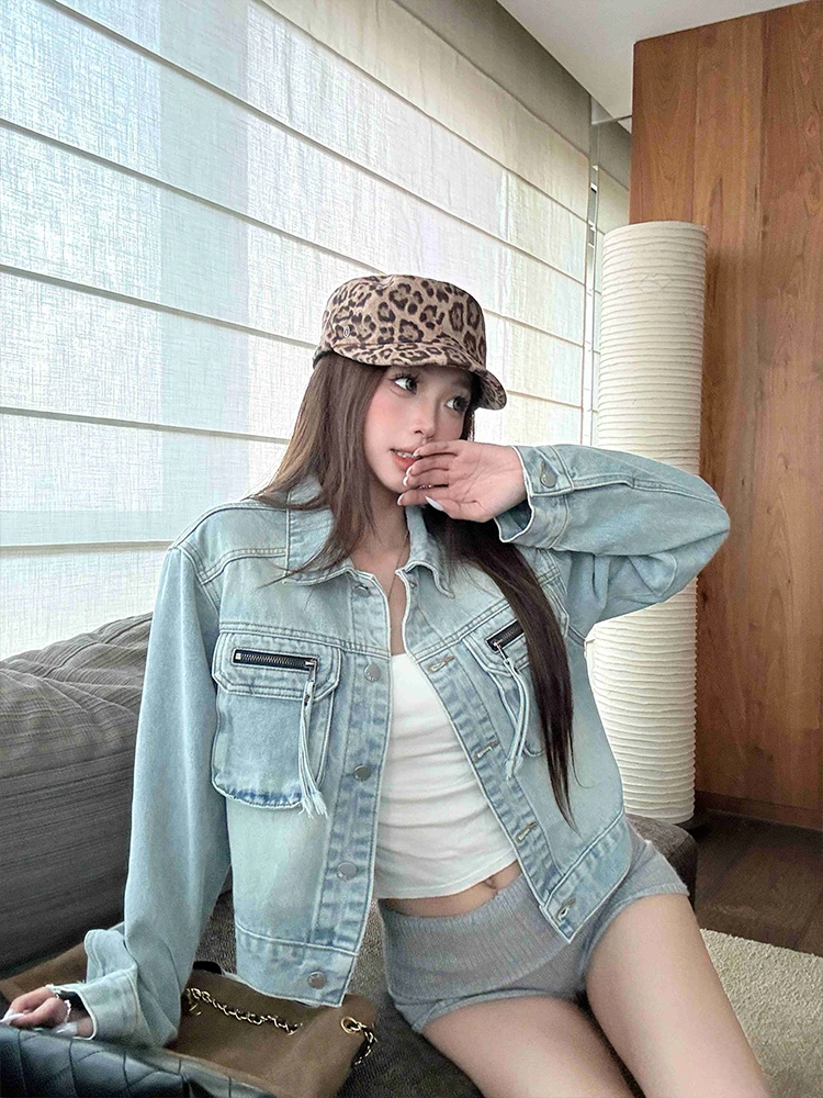 Retro Washed Denim Jacket Women's Summer New Style Versatile Collar Jacket Trendy Cotton Long Sleeve Button up Coat
Retro Washed Denim Jacket Women's Summer New Style Versatile Collar Jacket Trendy Cotton Long Sleeve Button up Coat