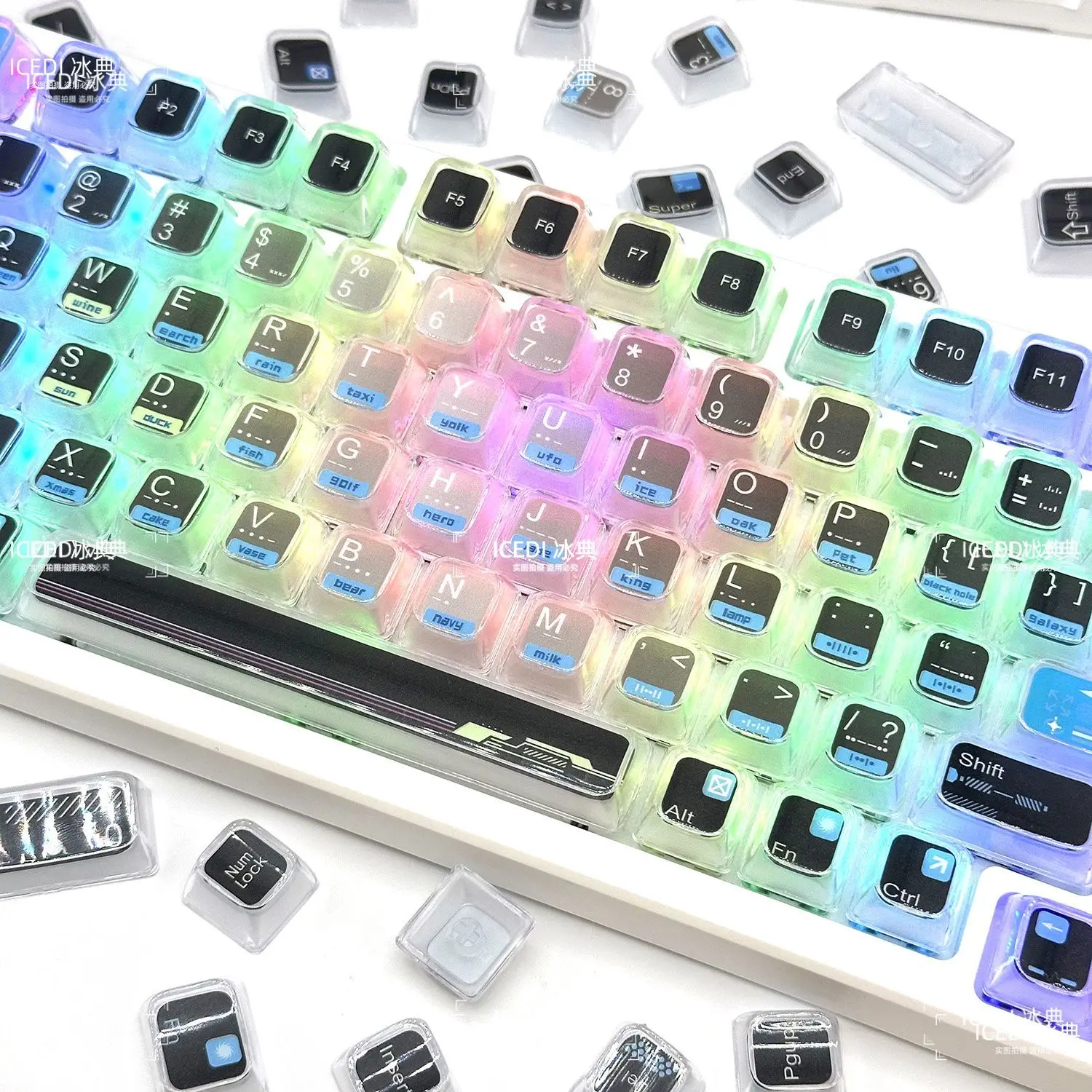 Double-layer keycap thermal sublimation matte surrounding transparent keyboard cap for magnetic axis
Double-layer keycap thermal sublimation matte surrounding transparent keyboard cap for magnetic axis