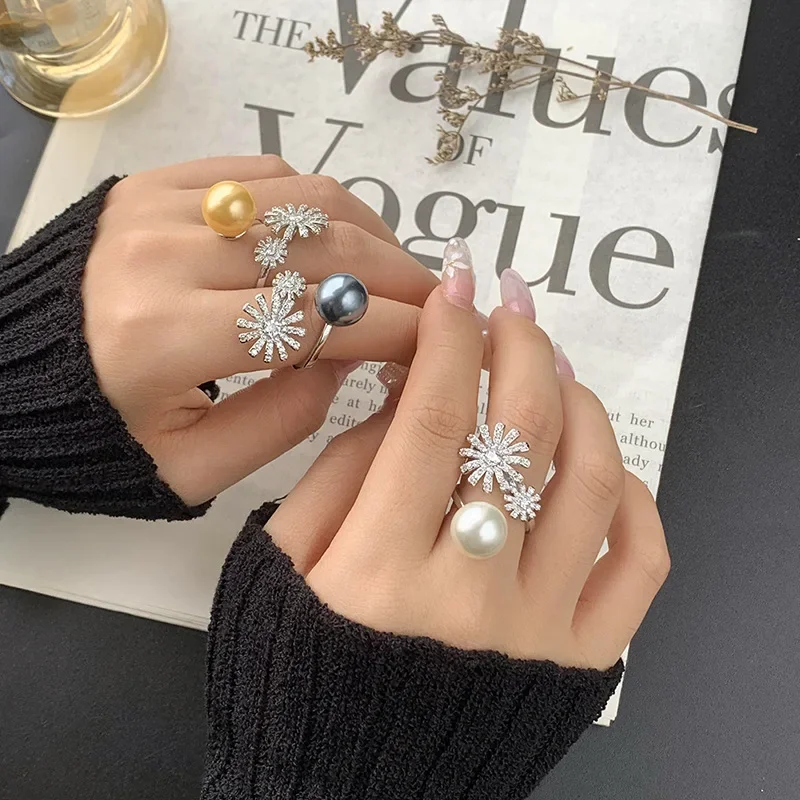 Adjustable Elegant Floral Design Ring with 14mm Pearl Available in Gold Gray and White Elegant Design for Women Jewelry Gift
Adjustable Elegant Floral Design Ring with 14mm Pearl Available in Gold Gray and White Elegant Design for Women Jewelry Gift