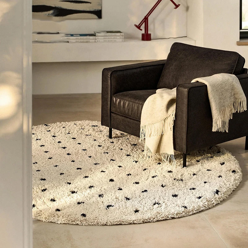 Cream Style Living Room Round Carpet New Thick Plush Cloakroom Floor Rug High-end Simple Modern Bedroom Rug Bedside Floor Mat
Cream Style Living Room Round Carpet New Thick Plush Cloakroom Floor Rug High-end Simple Modern Bedroom Rug Bedside Floor Mat