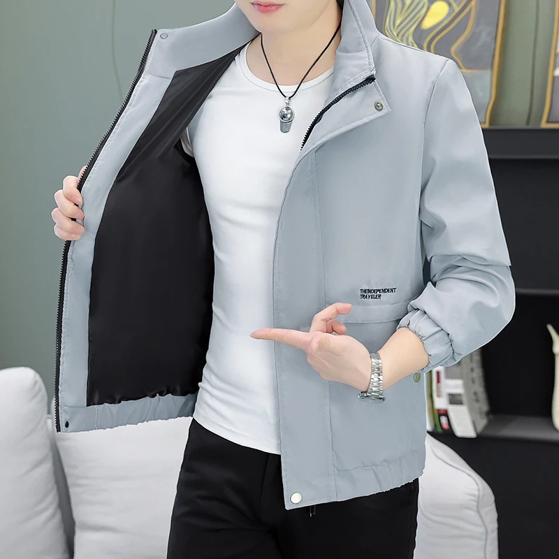 Faionable Men's Spring Autumn Workwear Jaet Embroidered Stand Collar Windproof Outerwear Polyester Fabric Slim Fit Sle
Faionable Men's Spring Autumn Workwear Jaet Embroidered Stand Collar Windproof Outerwear Polyester Fabric Slim Fit Sle