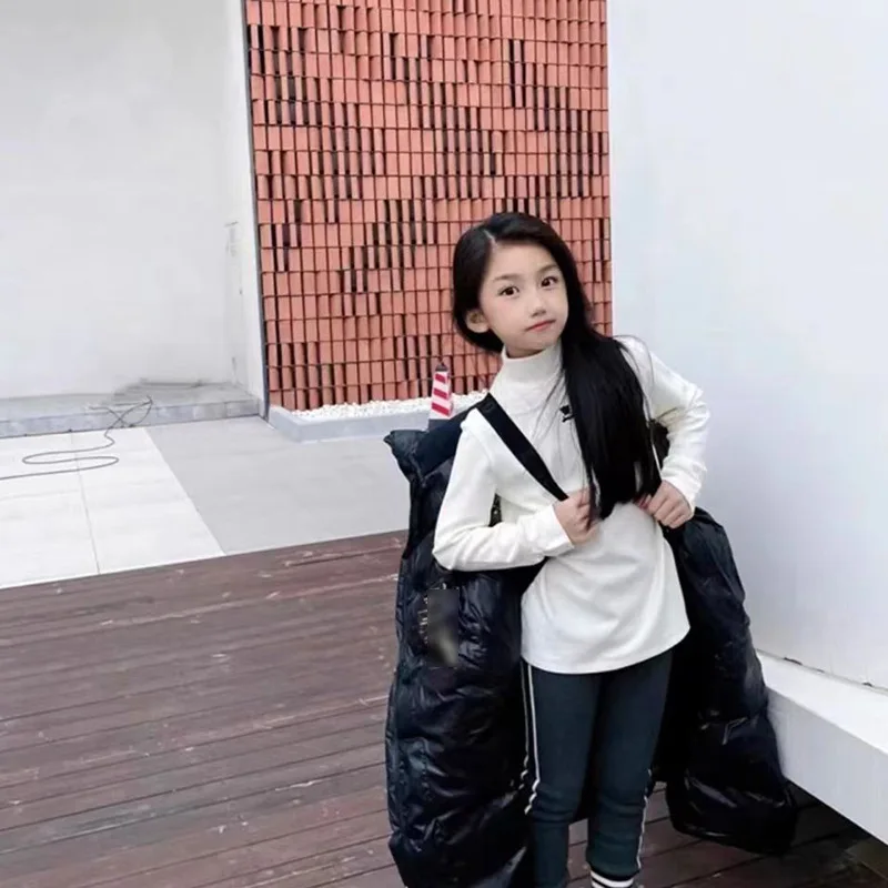 New down jacket mid to long hooded children's duck down jacket white duck down Korean version children's clothing cotton jacket
New down jacket mid to long hooded children's duck down jacket white duck down Korean version children's clothing cotton jacket