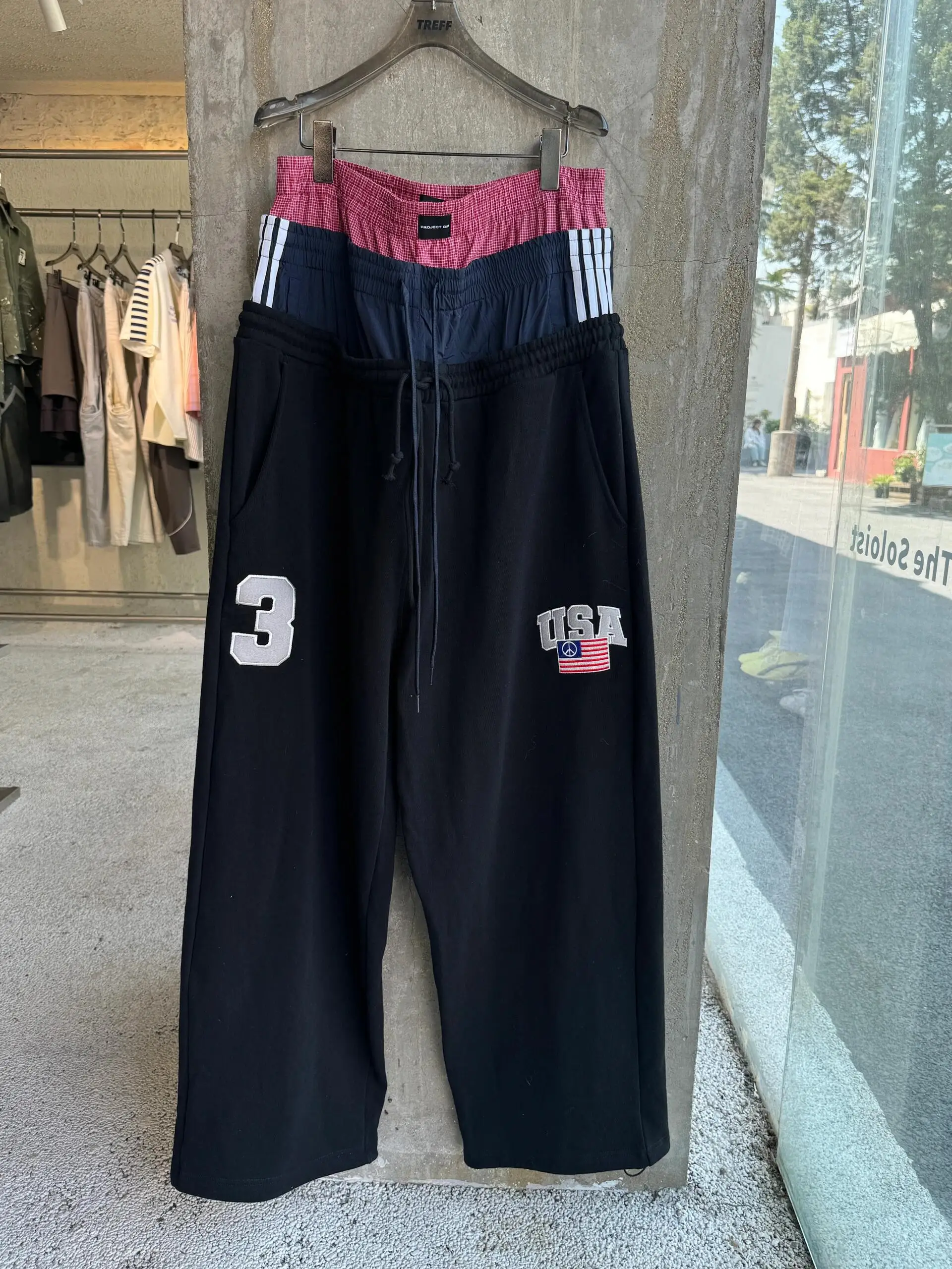 Брюки AILZ PROJECT: повседневные, свободные, с вышивкой в виде флага, широкие штанины, на шнурке, спортивные, для отдыха
Брюки AILZ PROJECT: повседневные, свободные, с вышивкой в виде флага, широкие штанины, на шнурке, спортивные, для отдыха