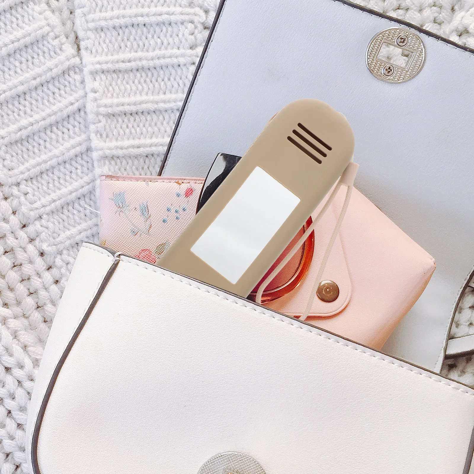 Makeup Bag Makeup Brush Storage Container Portable Pink Beige Travel Brush Holder Lightweight Storage Container
Makeup Bag Makeup Brush Storage Container Portable Pink Beige Travel Brush Holder Lightweight Storage Container