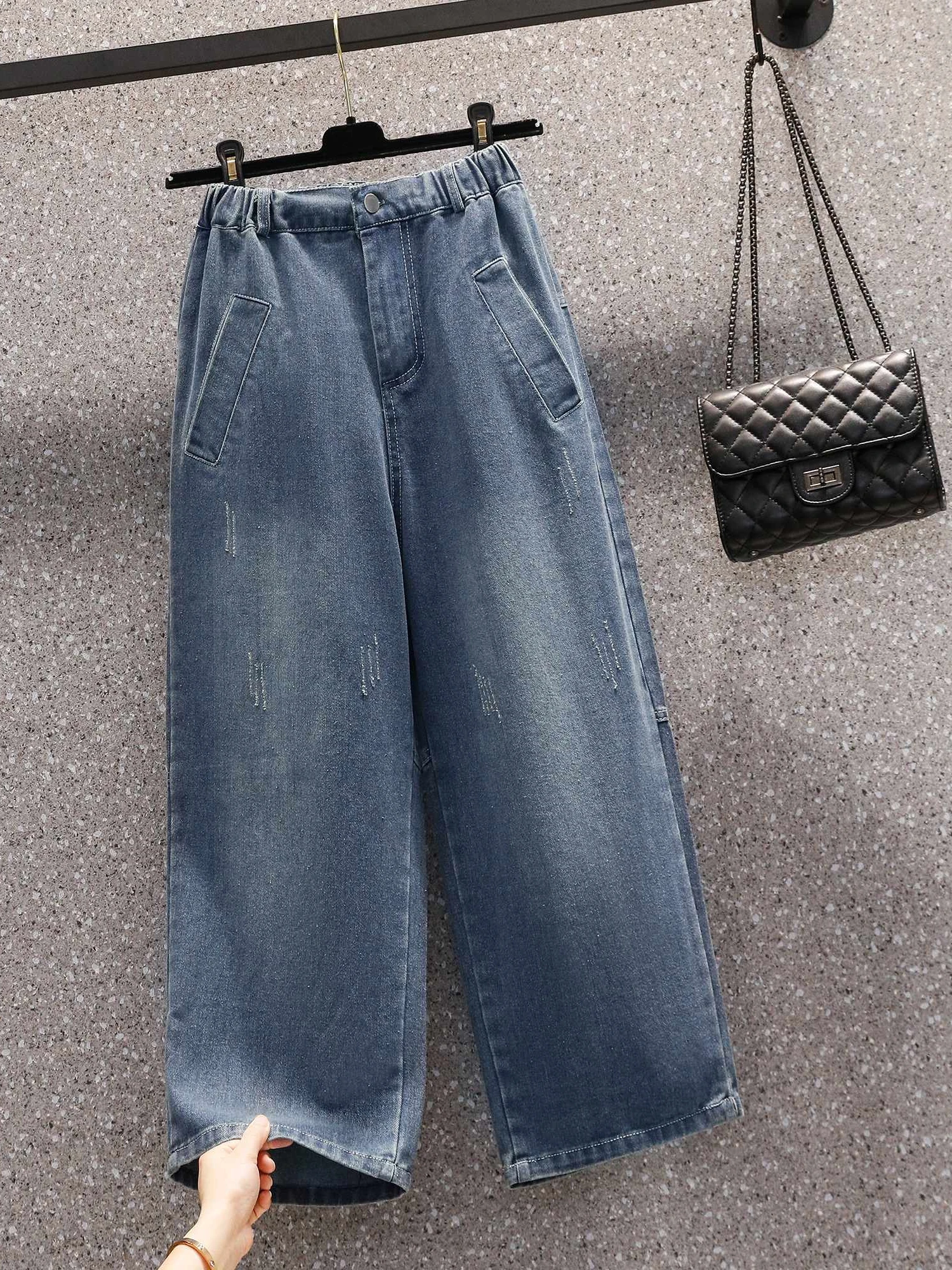 Женские широкие джинсы с высокой талией, прямые брюки с девятью точками, летние длинные брюки с оригинальной отделкой на заказ, глубокий цвет
Женские широкие джинсы с высокой талией, прямые брюки с девятью точками, летние длинные брюки с оригинальной отделкой на заказ, глубокий цвет