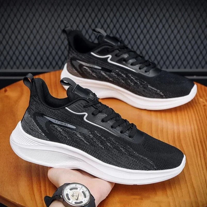 New Spring and autumn lightweight men's shoes Breathable mesh sports casual shoes Comfortable fashion plus size 46 walking shoes
New Spring and autumn lightweight men's shoes Breathable mesh sports casual shoes Comfortable fashion plus size 46 walking shoes