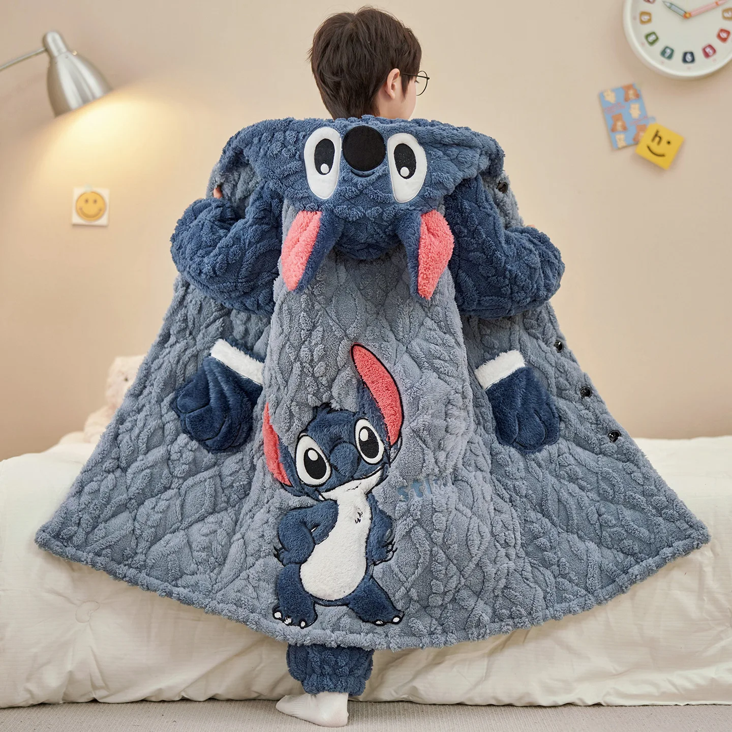 Stitch 2Pcs Kawaii Children Plush Pajamas Kawaii Triple-Layer Thickening Cartoon Anime Boy Thicken Warm Casual Cute Homewear Set
Stitch 2Pcs Kawaii Children Plush Pajamas Kawaii Triple-Layer Thickening Cartoon Anime Boy Thicken Warm Casual Cute Homewear Set