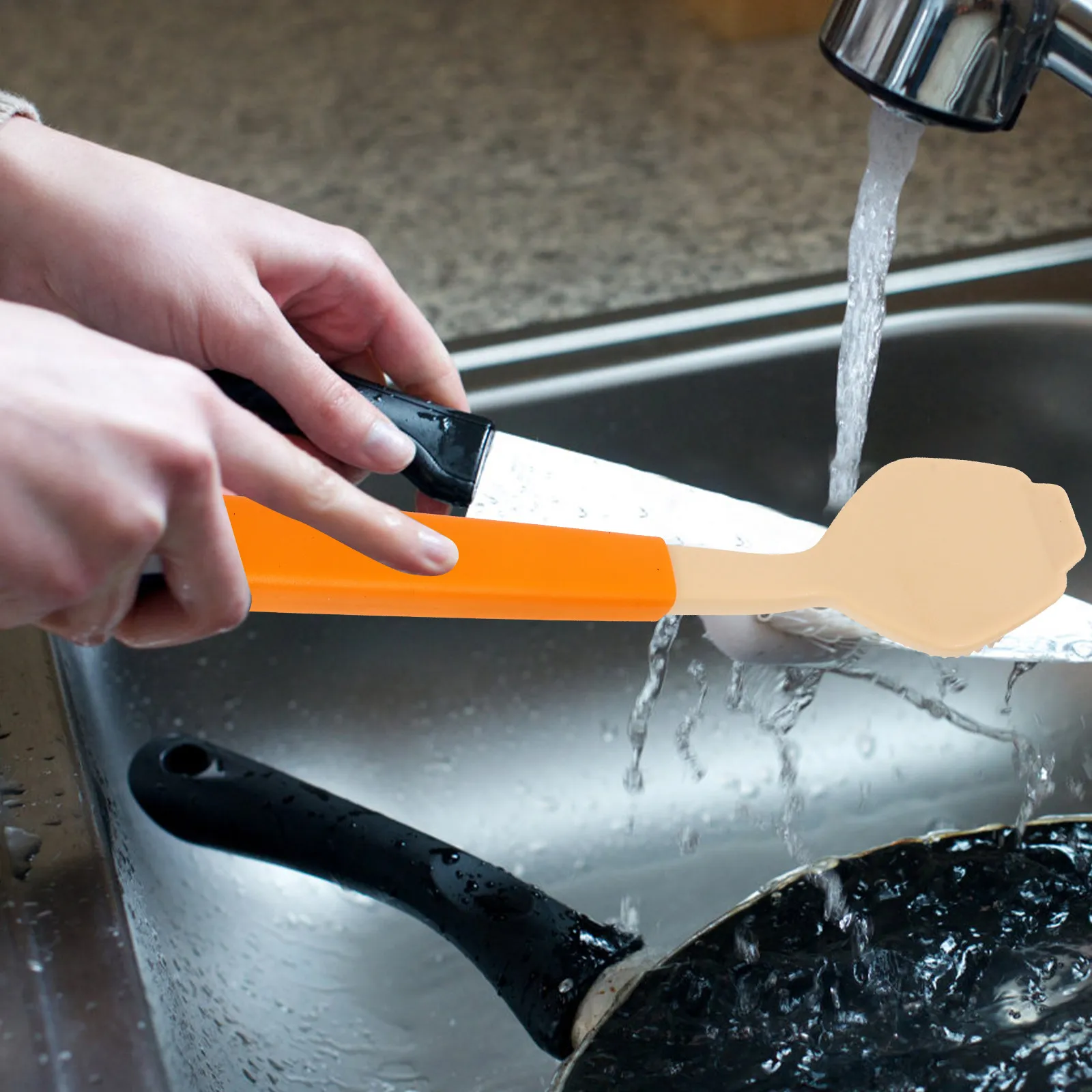 Набор из 2 щеток для мытья посуды с длинной ручкой, силиконовые, из полипропилена, компактные, экономящие место, для кухни, дома, для сковородок и мисок
Набор из 2 щеток для мытья посуды с длинной ручкой, силиконовые, из полипропилена, компактные, экономящие место, для кухни, дома, для сковородок и мисок