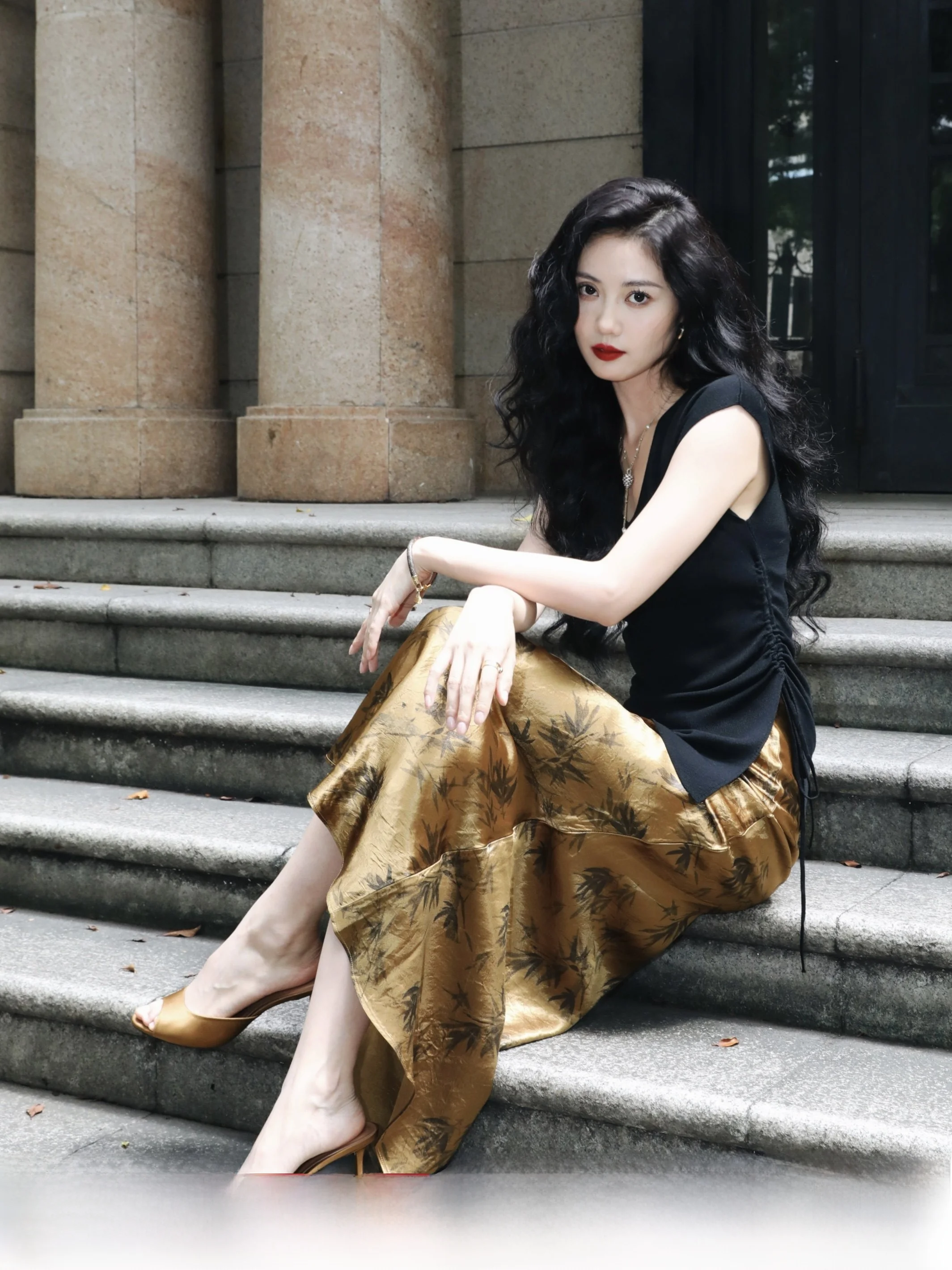 TAIYANG Knot Waist V-ne Knitted Top Women Summer 2025 New Dstring Sve Slim Fit Women's Faion Rylex Fabric
TAIYANG Knot Waist V-ne Knitted Top Women Summer 2025 New Dstring Sve Slim Fit Women's Faion Rylex Fabric