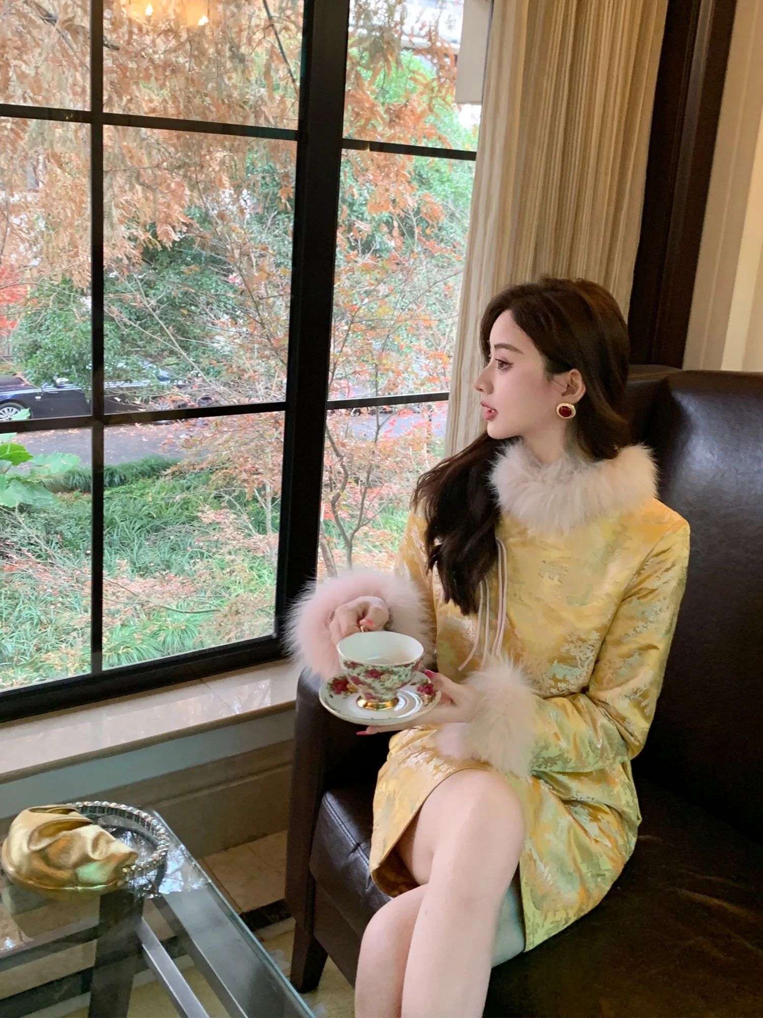 Платье-халат Xiaoxiao Yu Fur Dr, новое, с высокой талией, из хлопка, длинное, повседневное, зимнее, с открытым косым воротником
Платье-халат Xiaoxiao Yu Fur Dr, новое, с высокой талией, из хлопка, длинное, повседневное, зимнее, с открытым косым воротником