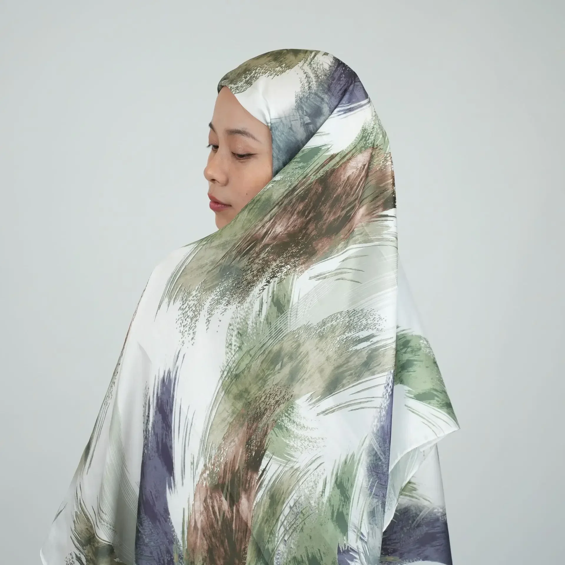 Simulated Line Printing Silk Scarf Hijab Geometric Graffiti Bag Head Scarf Headwraps for Women Hijabs for Women Turban bandana
Simulated Line Printing Silk Scarf Hijab Geometric Graffiti Bag Head Scarf Headwraps for Women Hijabs for Women Turban bandana