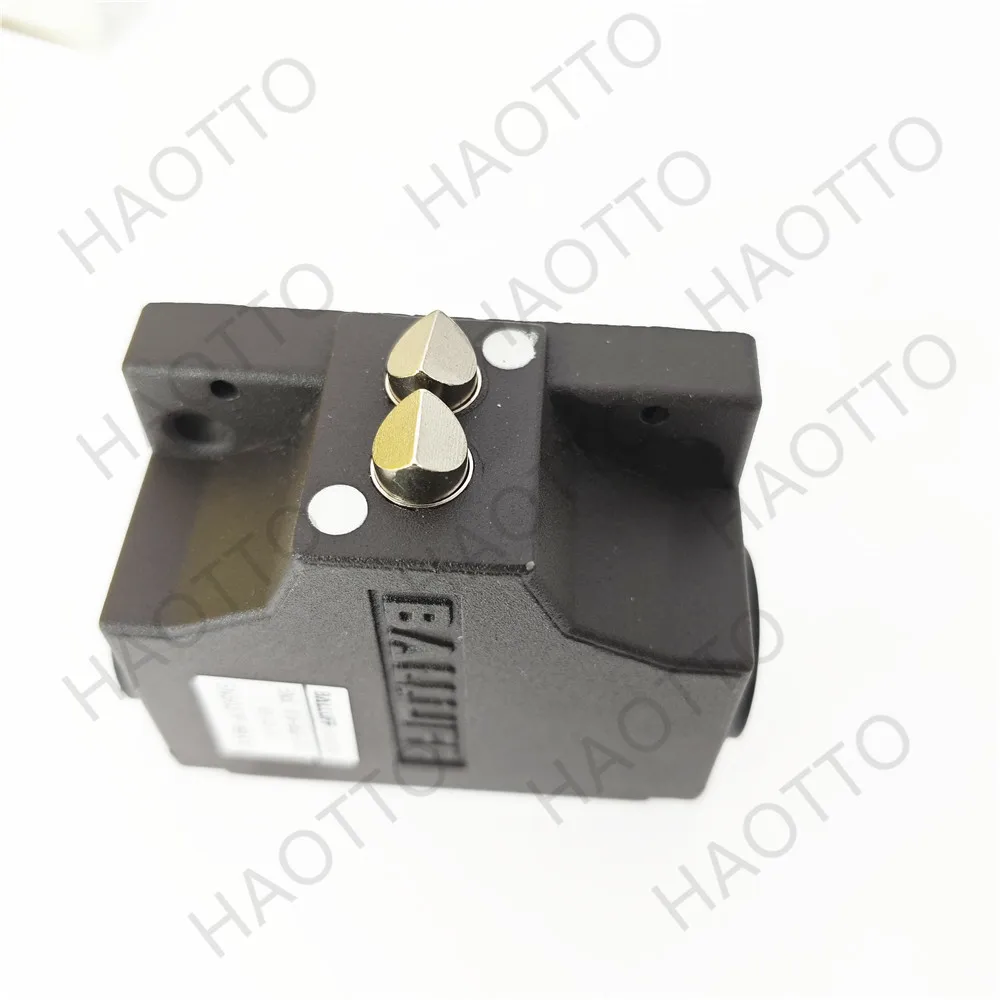 переключатель хода SN02R12-502-M SN02D12-502-M SN02R12-502-MC1688 SN03R12-502-M SN03D12-502-MC1688 SN03D12-502-M SN02D12-502-MC1688
переключатель хода SN02R12-502-M SN02D12-502-M SN02R12-502-MC1688 SN03R12-502-M SN03D12-502-MC1688 SN03D12-502-M SN02D12-502-MC1688