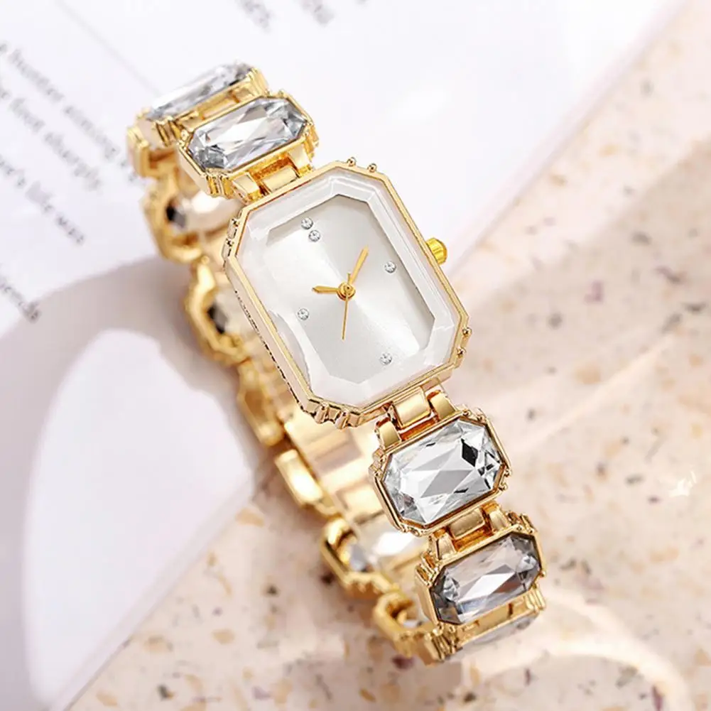 Ladies Bracelet Quartz Watch Sparkling Rhinestone Rectangular Dial Watch Faux Diamond Bracelet Wristwatch for Women Elegant 2026
Ladies Bracelet Quartz Watch Sparkling Rhinestone Rectangular Dial Watch Faux Diamond Bracelet Wristwatch for Women Elegant 2026