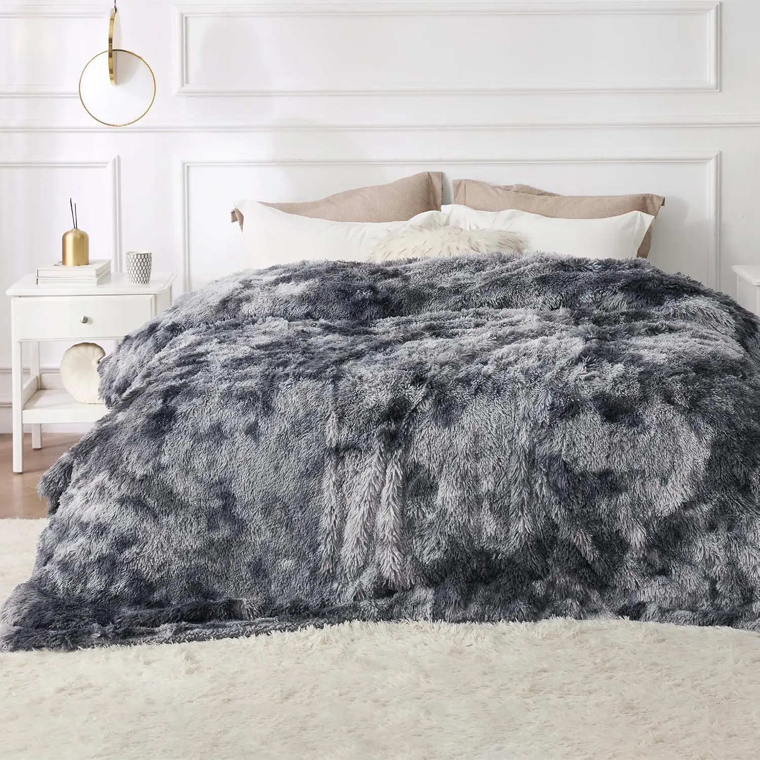 King Size Fluffy Faux Fur Blanket, Reversible Sherpa Warm Winter Bedding Cozy Gift, Tie Dye Grey 108x90
King Size Fluffy Faux Fur Blanket, Reversible Sherpa Warm Winter Bedding Cozy Gift, Tie Dye Grey 108x90