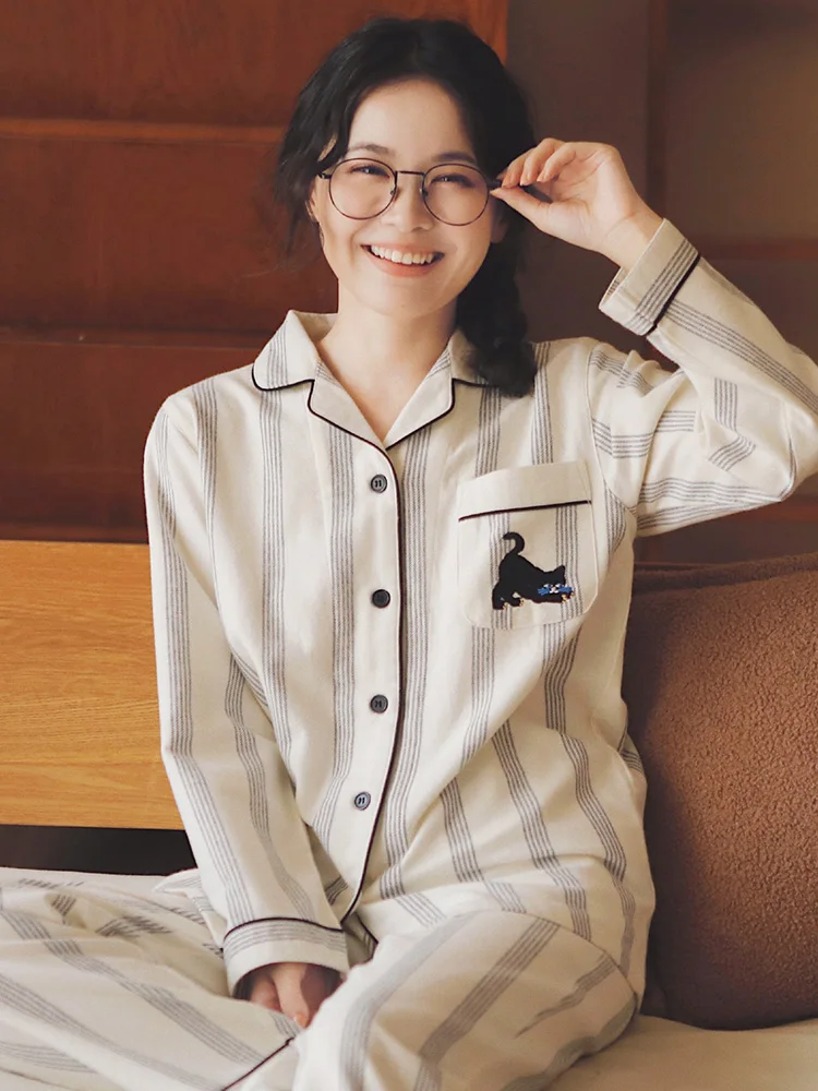 New Couple Pure Cotton Flannel Women Cozy Sleepwear Set Soft Comfort Long Sleeved pajamas Fashionable Simple Striped Homewear
New Couple Pure Cotton Flannel Women Cozy Sleepwear Set Soft Comfort Long Sleeved pajamas Fashionable Simple Striped Homewear