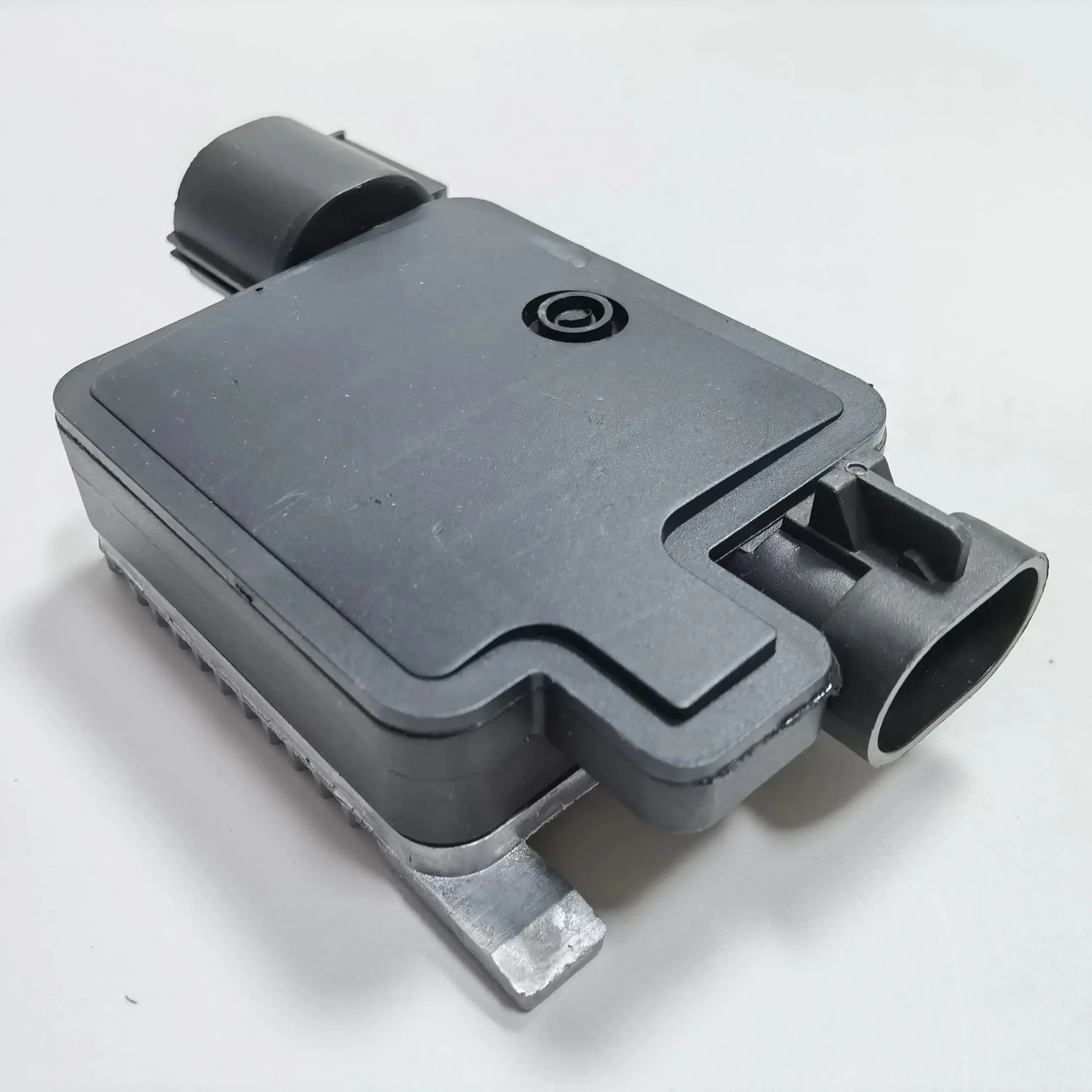 1UNIT x МОДУЛЬ управления охлаждающим вентилятором радиатора FORD FOCUS 10338708 940002904 6W1Z8B658AC 940.0029.04 1460969 1477218
1UNIT x МОДУЛЬ управления охлаждающим вентилятором радиатора FORD FOCUS 10338708 940002904 6W1Z8B658AC 940.0029.04 1460969 1477218