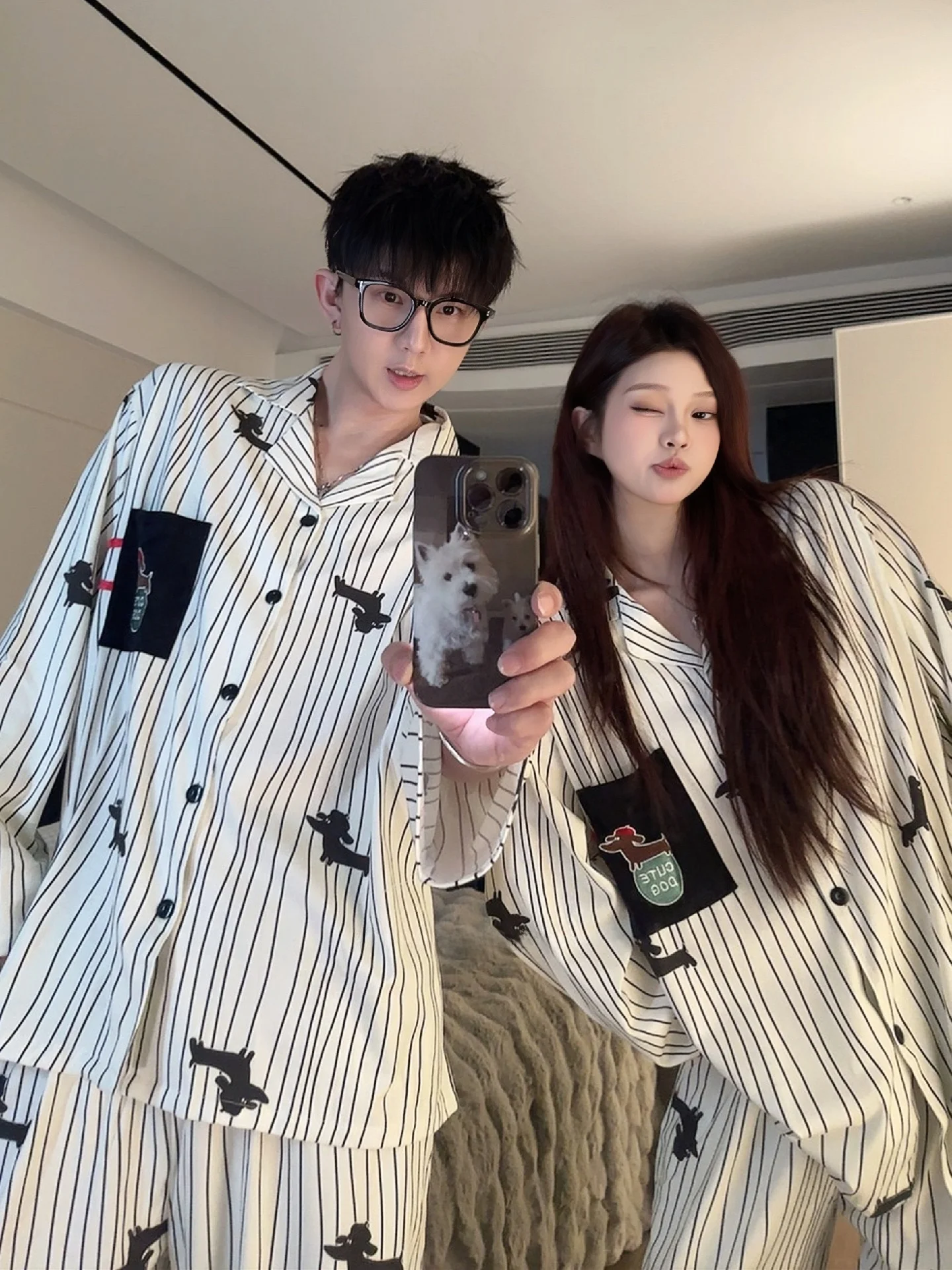 Cute Striped Couples Sleepwear Long Sleeve Pure Cotton Home Clothes Set for Men And Women Spring New Style Outwear Home Clothes
Cute Striped Couples Sleepwear Long Sleeve Pure Cotton Home Clothes Set for Men And Women Spring New Style Outwear Home Clothes