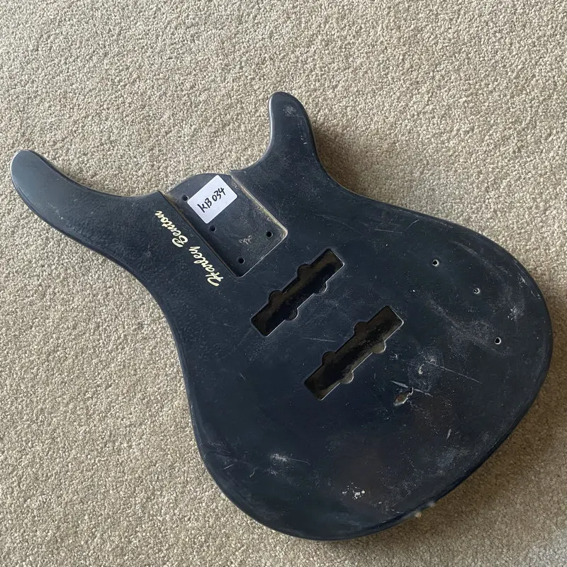 kB034 Genuine HarleyBenton 5 String Electric Bass Body Matte Black Color with Damages for Jazz Bass DIY Replace
kB034 Genuine HarleyBenton 5 String Electric Bass Body Matte Black Color with Damages for Jazz Bass DIY Replace