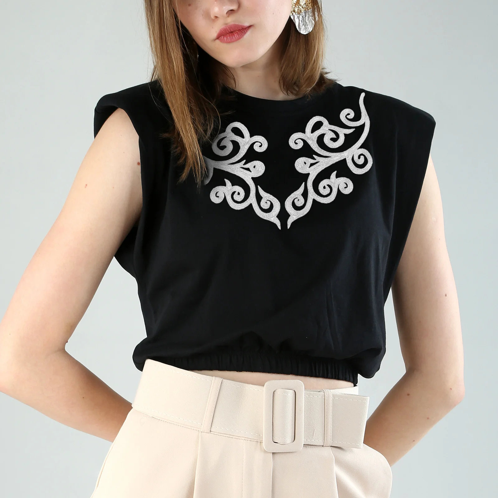 12Pcs Fabric Patches for Clothes Embroidered Appliques Unique Designs Easy to Apply Durable Cotton Polyester Material Stylish
12Pcs Fabric Patches for Clothes Embroidered Appliques Unique Designs Easy to Apply Durable Cotton Polyester Material Stylish