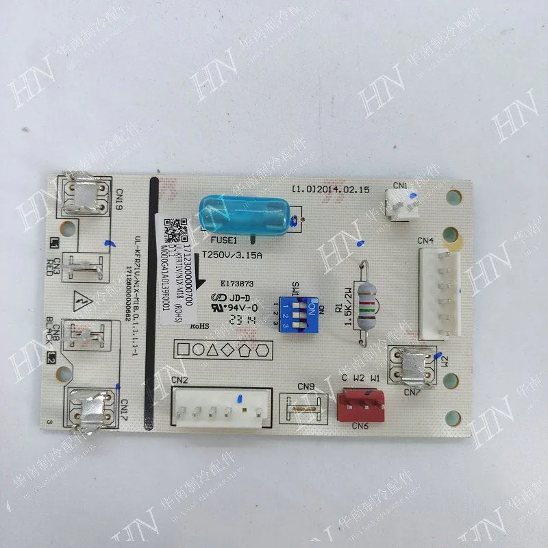 New Midea air conditioning motherboard 171230000000700 UL-KFR71V/N1X-M18 171260000000662
New Midea air conditioning motherboard 171230000000700 UL-KFR71V/N1X-M18 171260000000662