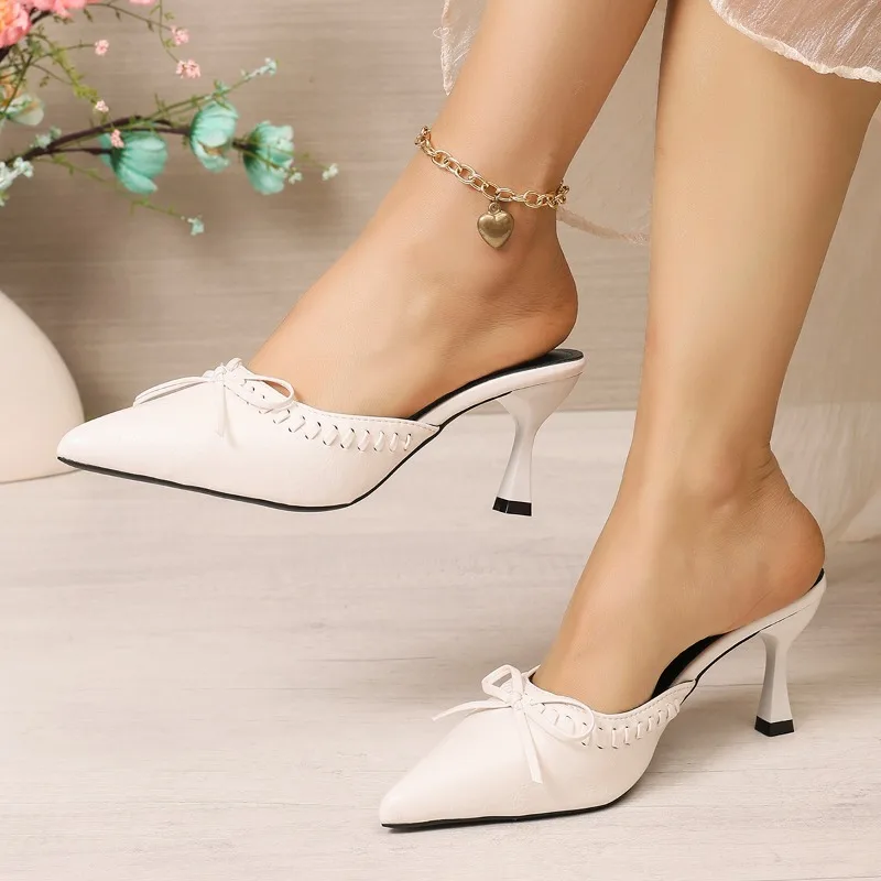 Versatile New Style Super Soft High Heels Fashionable Pointed Toe Stiletto Heel Toe Slippers
Versatile New Style Super Soft High Heels Fashionable Pointed Toe Stiletto Heel Toe Slippers