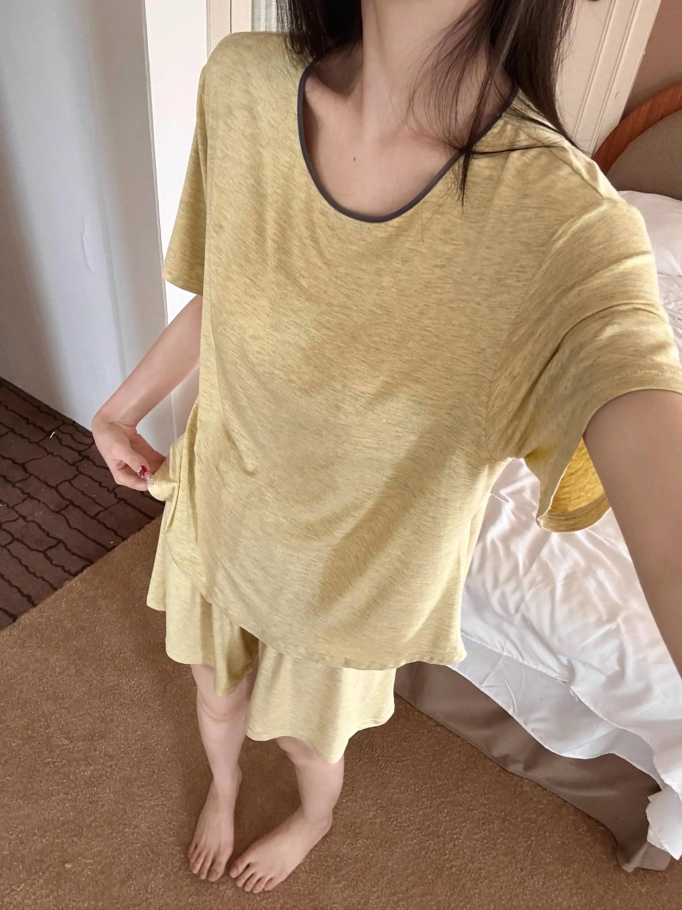 2026 New Summer Women's Modal Sleepwear Short Sleeve Casual Home Clothes Set with Chest Pad Short Pants Suitable for Outdoor
2026 New Summer Women's Modal Sleepwear Short Sleeve Casual Home Clothes Set with Chest Pad Short Pants Suitable for Outdoor