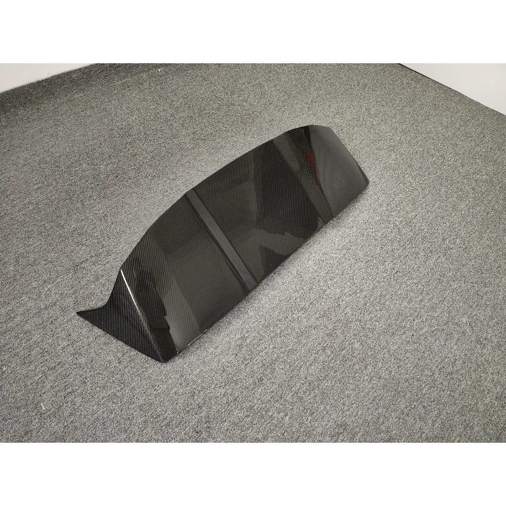 For Rolls Royce M-style Carbon Fiber Roof Rear Spoiler Top Wing Suitable for Rolls Royce Cullinan with Rear Spoiler Installation
For Rolls Royce M-style Carbon Fiber Roof Rear Spoiler Top Wing Suitable for Rolls Royce Cullinan with Rear Spoiler Installation